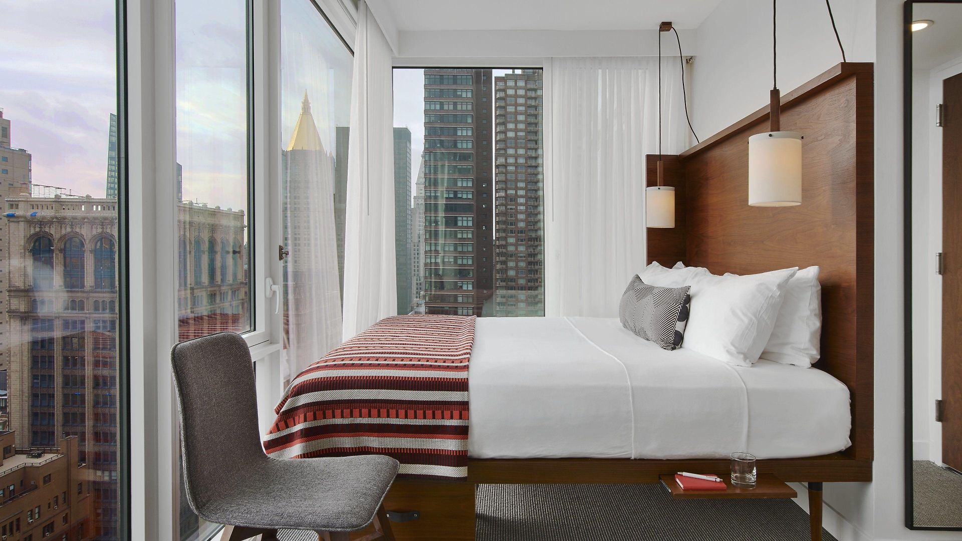 Arlo Nomad New York