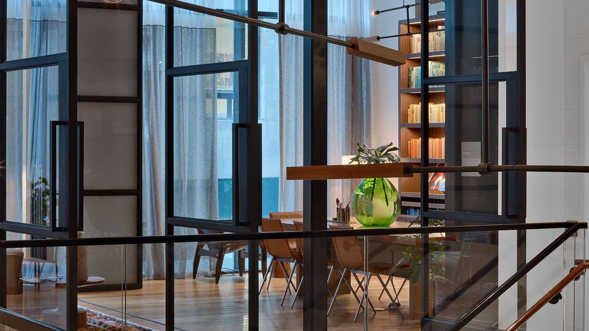 Arlo Nomad 4* New York
