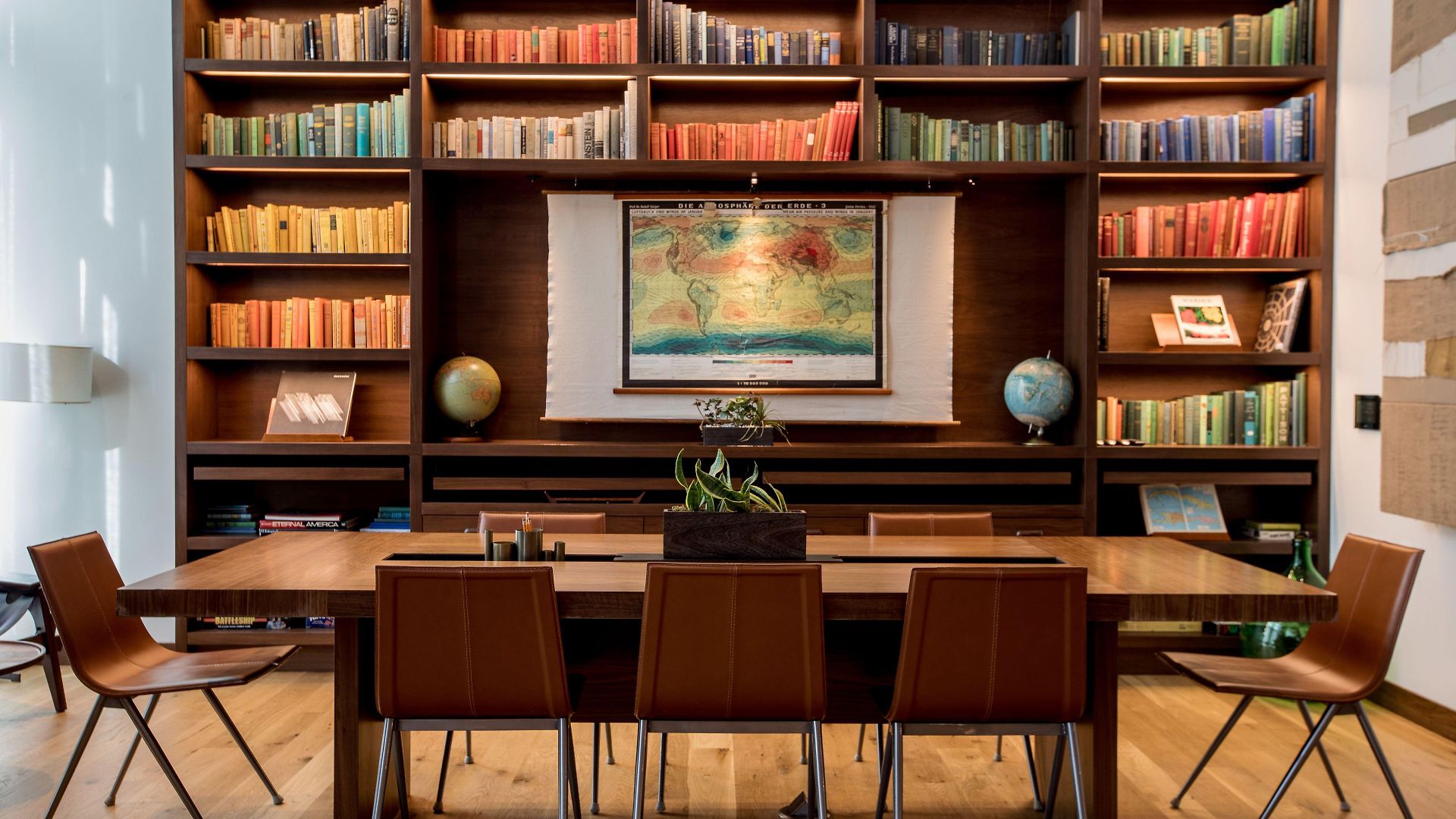 Arlo Nomad Hotel