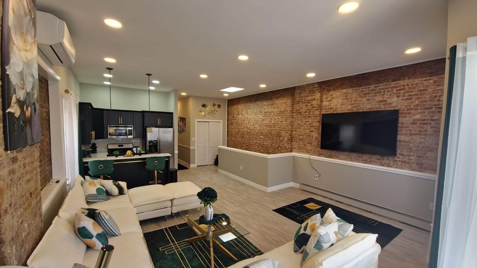 Brooklyn Brownstone Designer *
