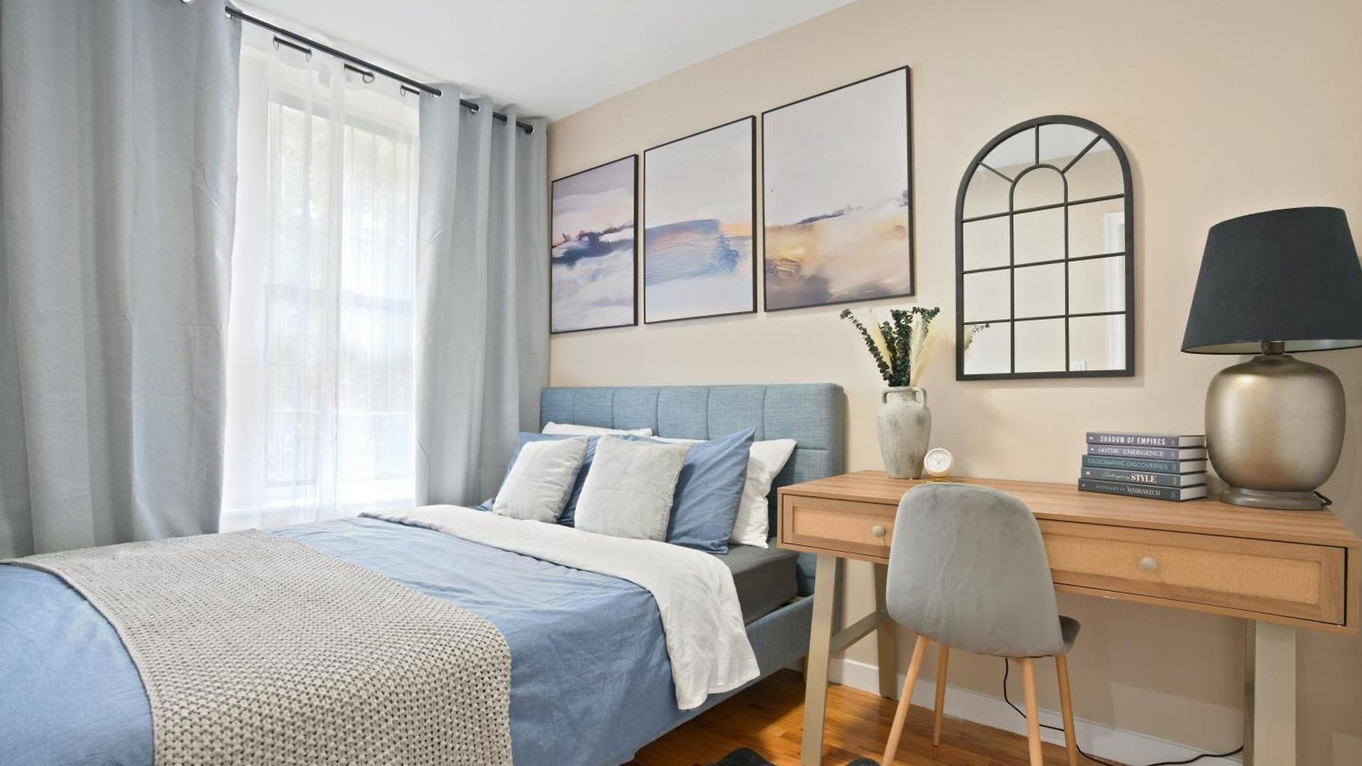 3br Welcoming Close To Park Apartment