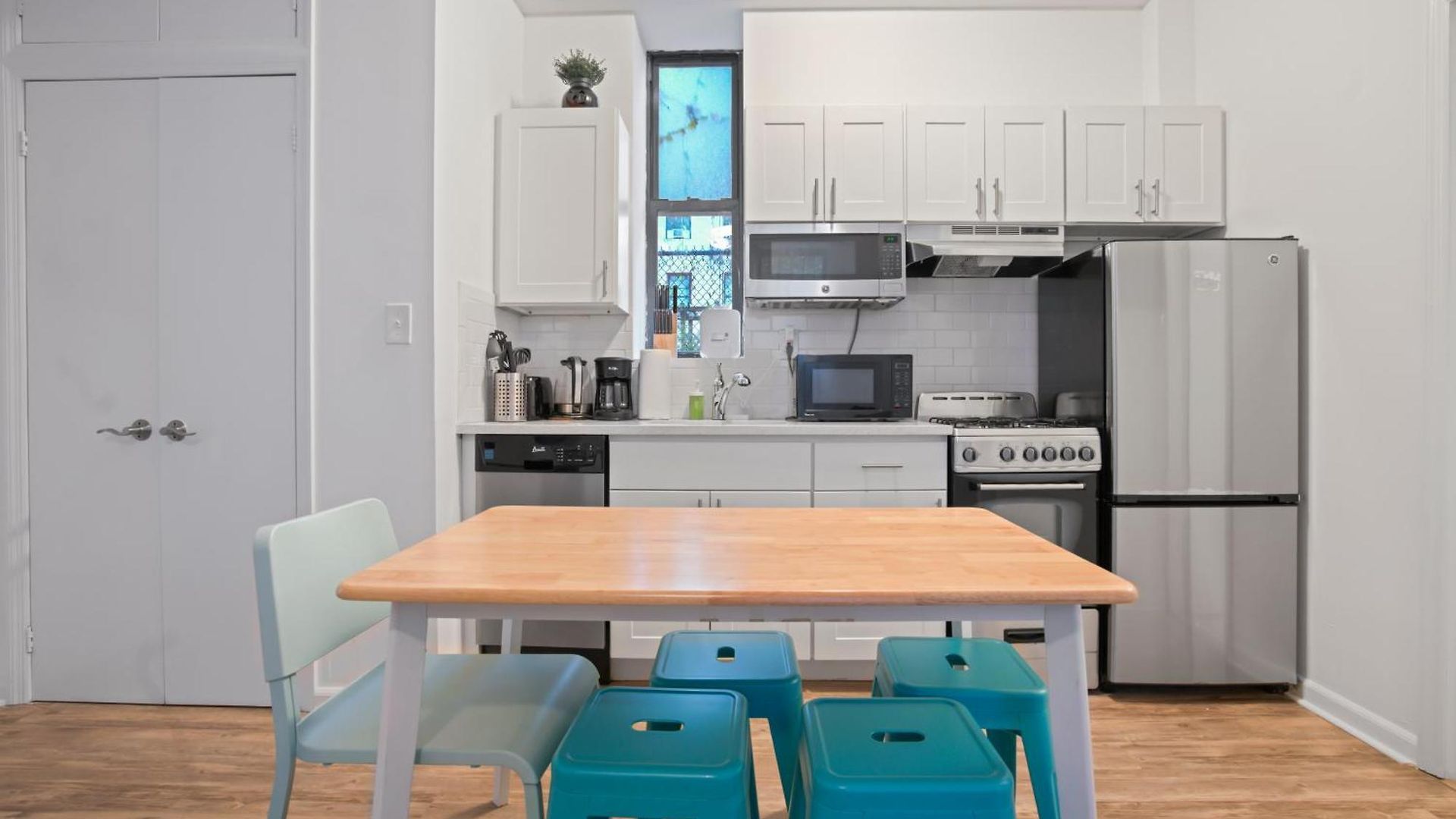 2bd Comfy Manhattan Apartment *
