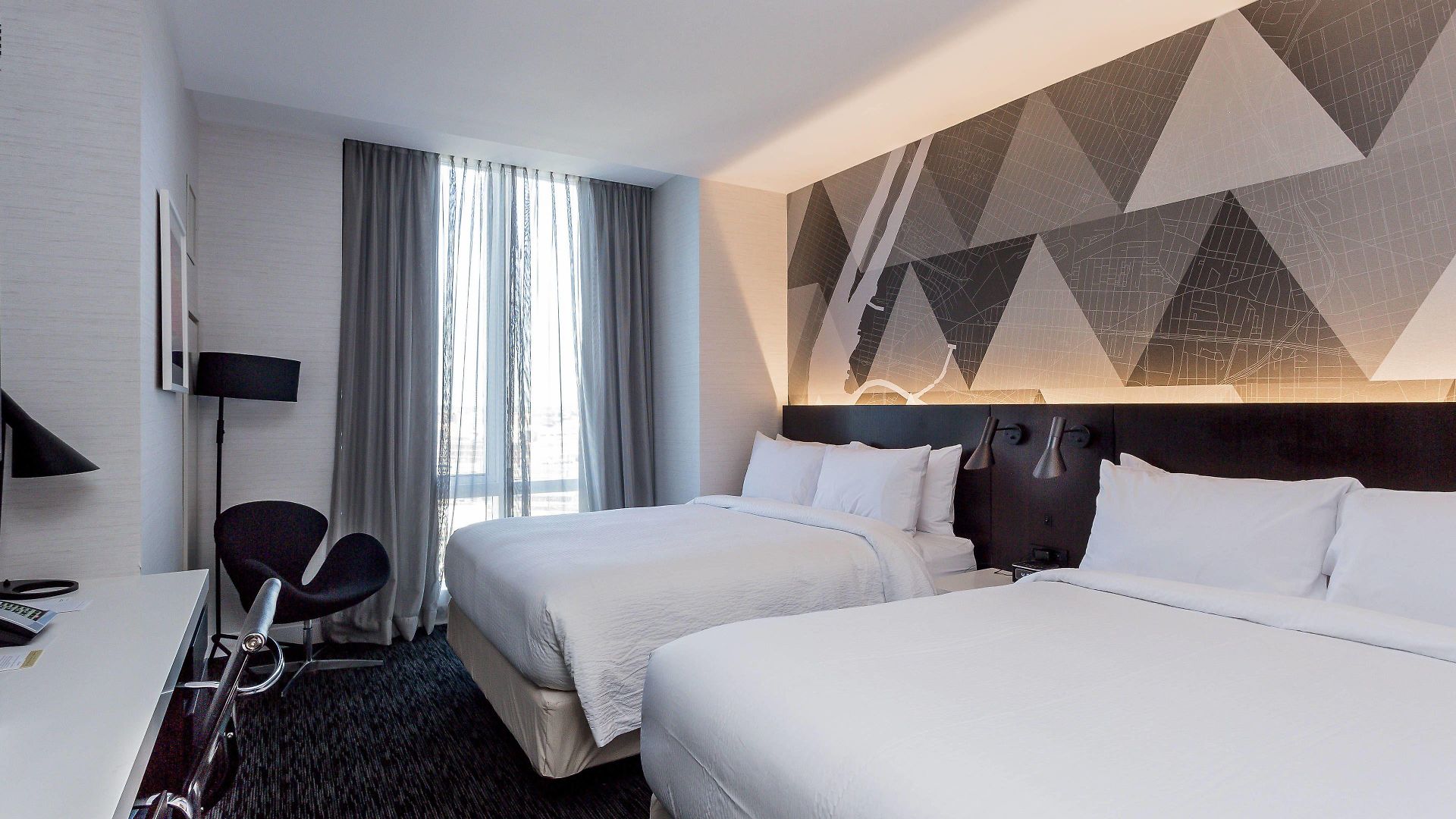 Courtyard By Marriott Long Island City/new York Manhattan View Hotel New York