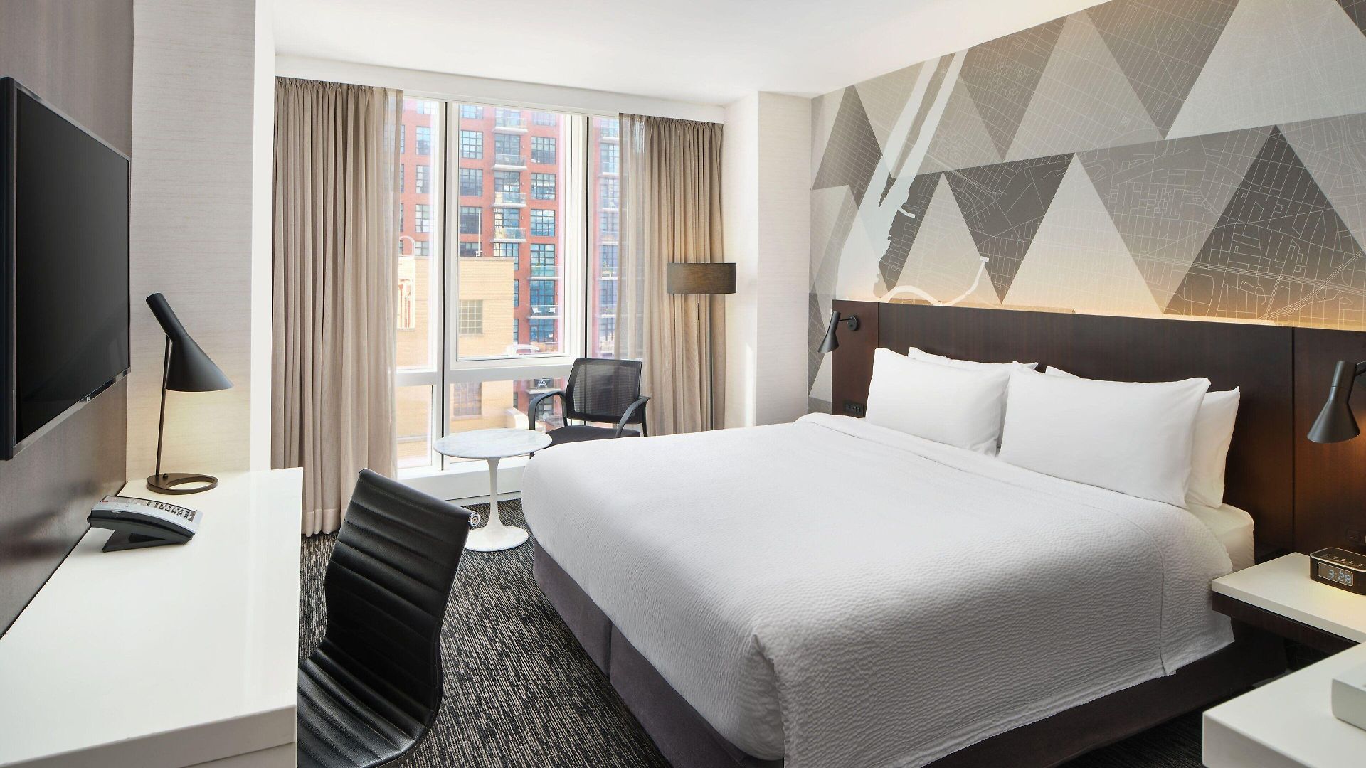 Courtyard By Marriott Long Island City/new York Manhattan View