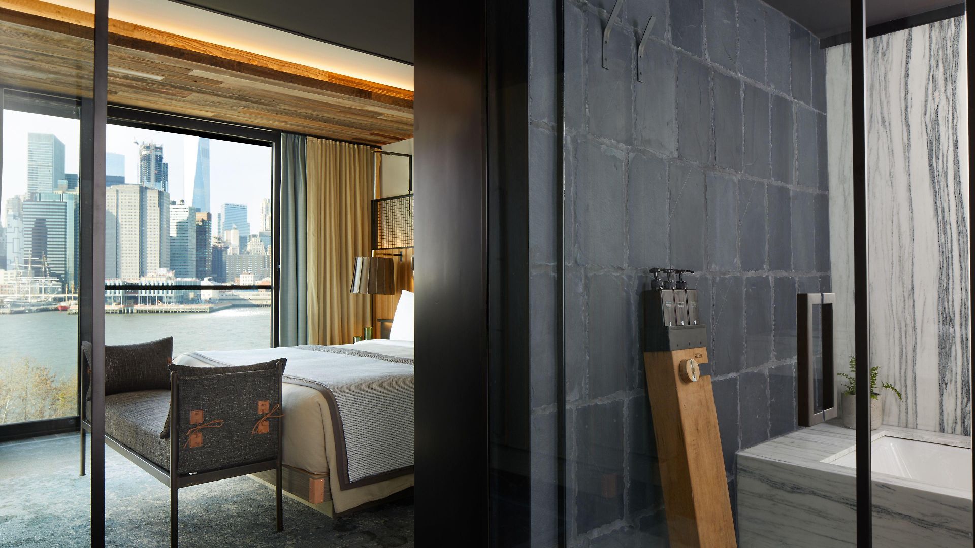 1 Brooklyn Bridge 5* New York