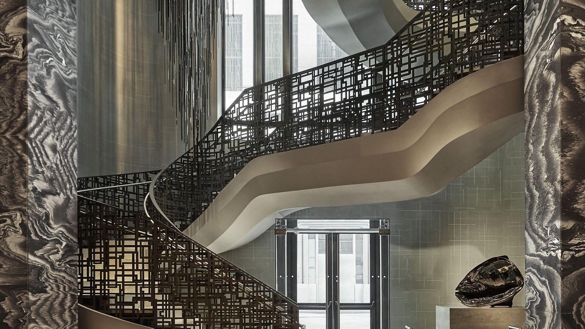 Four Seasons Downtown Hotel 5*