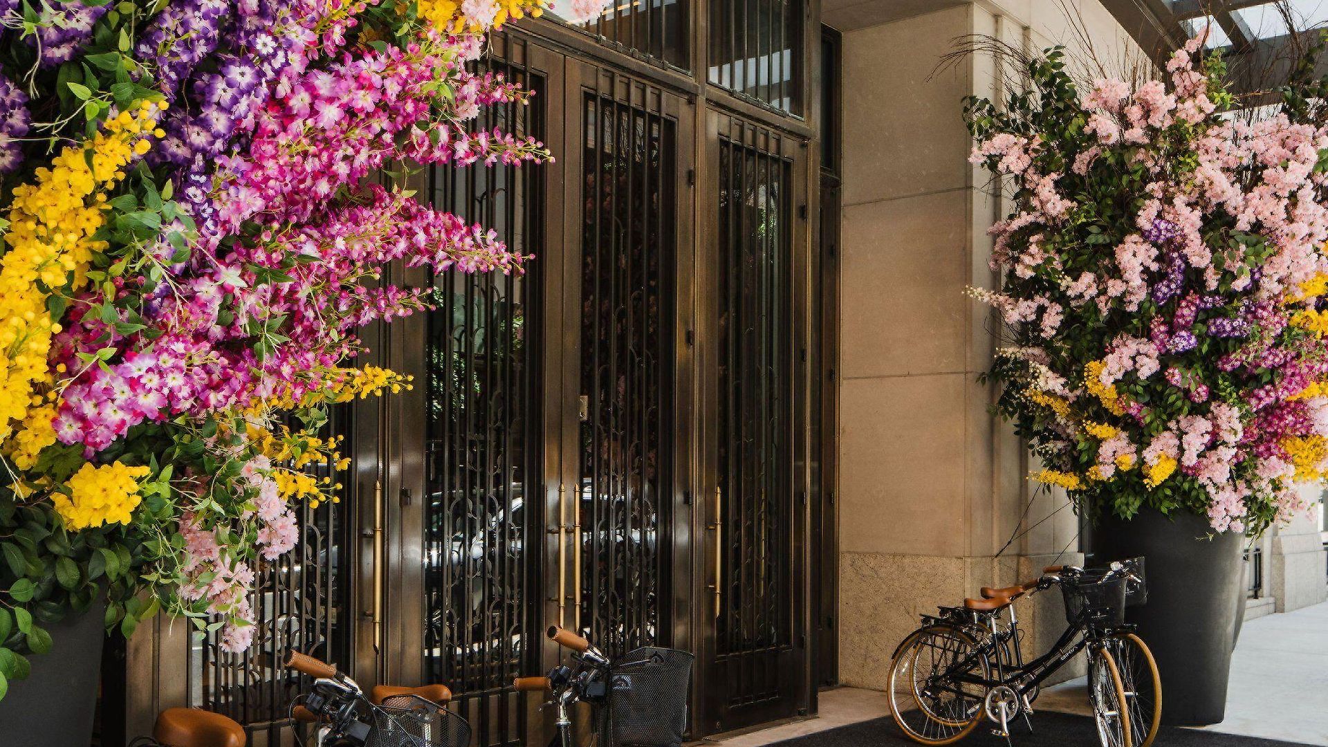 Hotel Four Seasons Downtown 5*