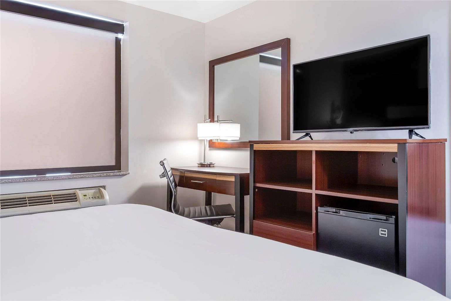 Hotel Avion Near Lga Airport, An Ascend Collection