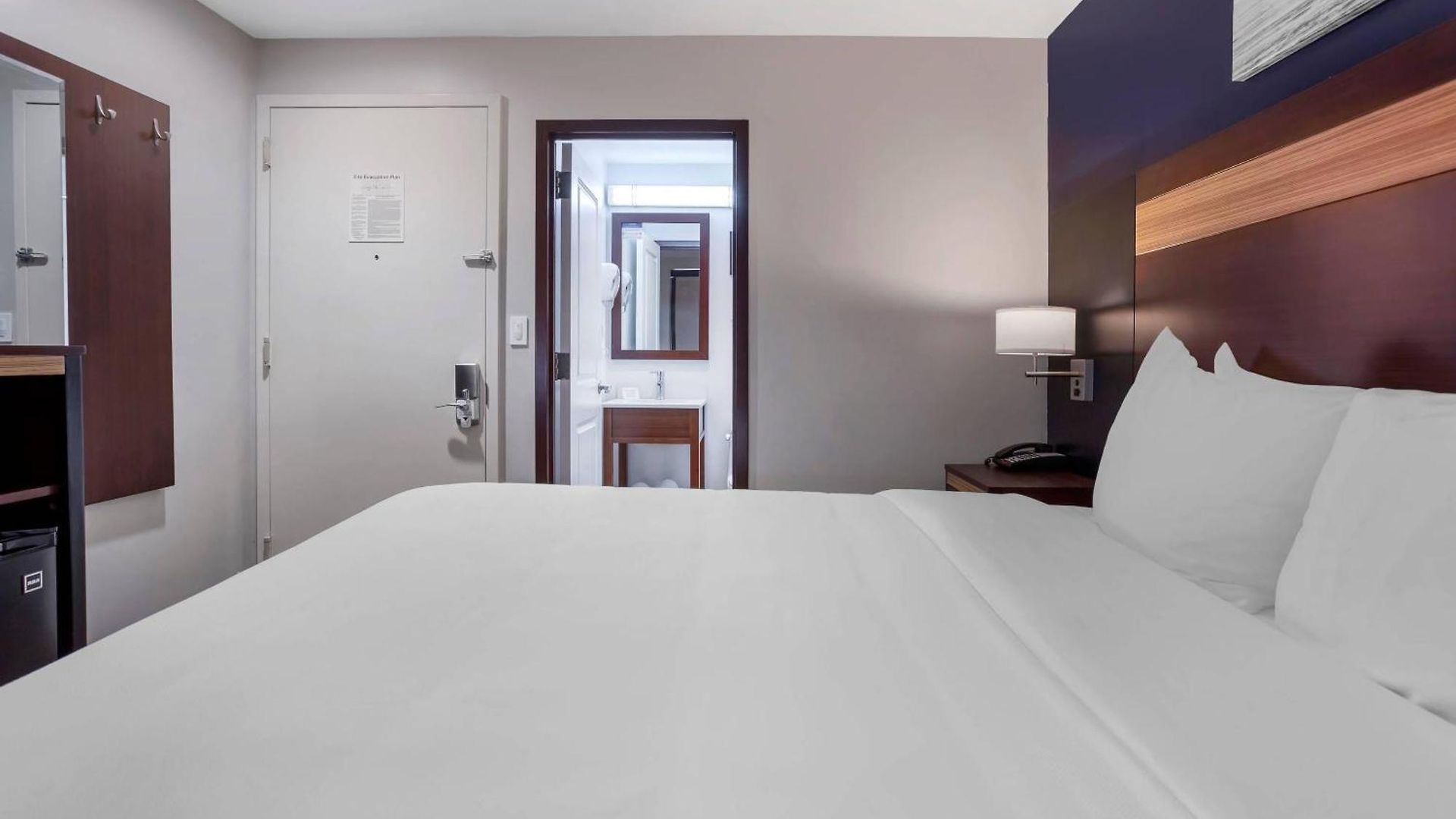 Hotel Avion Near Lga Airport, An Ascend Collection 3*