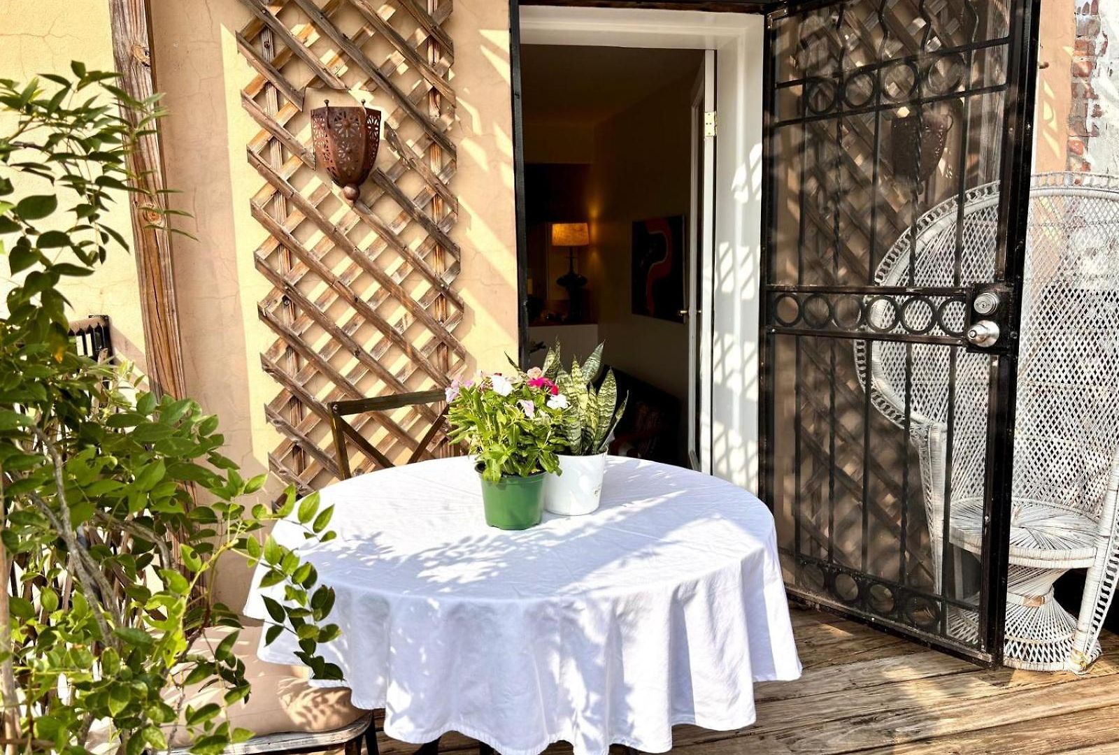 Homestay Luxurious Bedroom