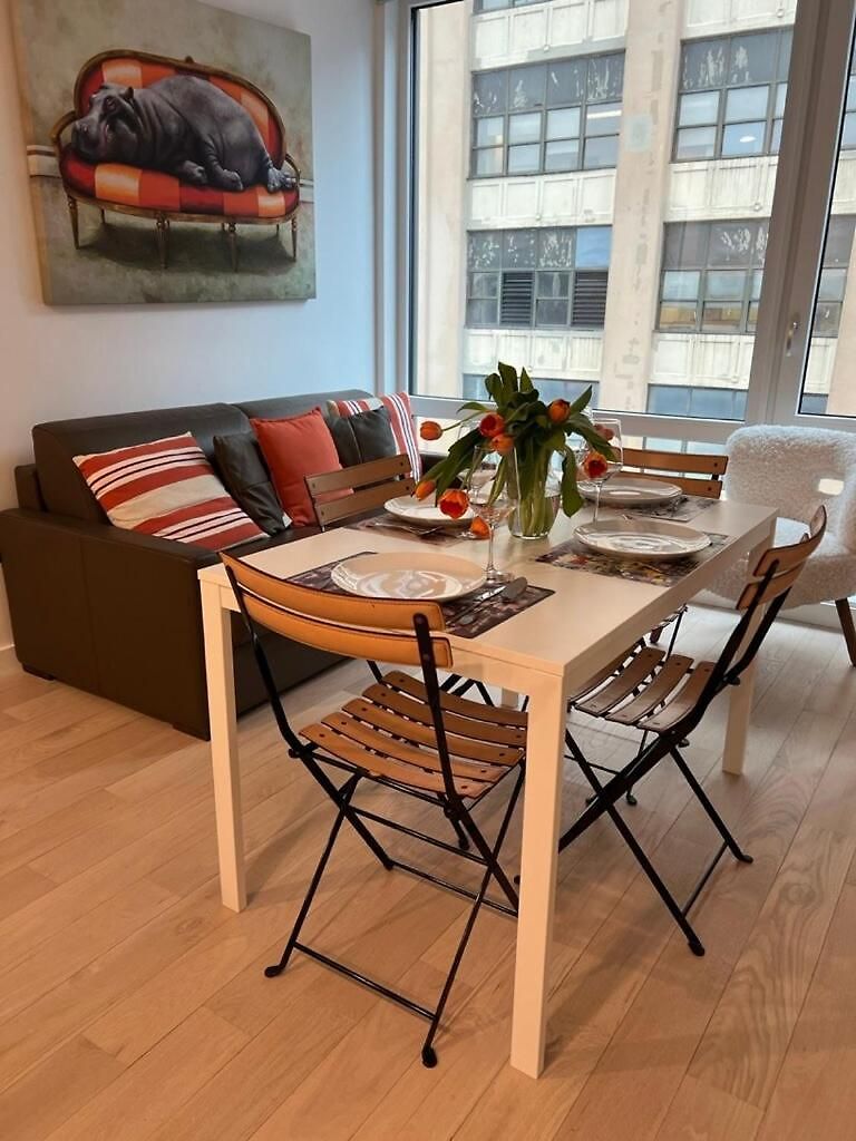 Brooklyn - Dumbo - 2-bedroom, 2-bath Apartment *