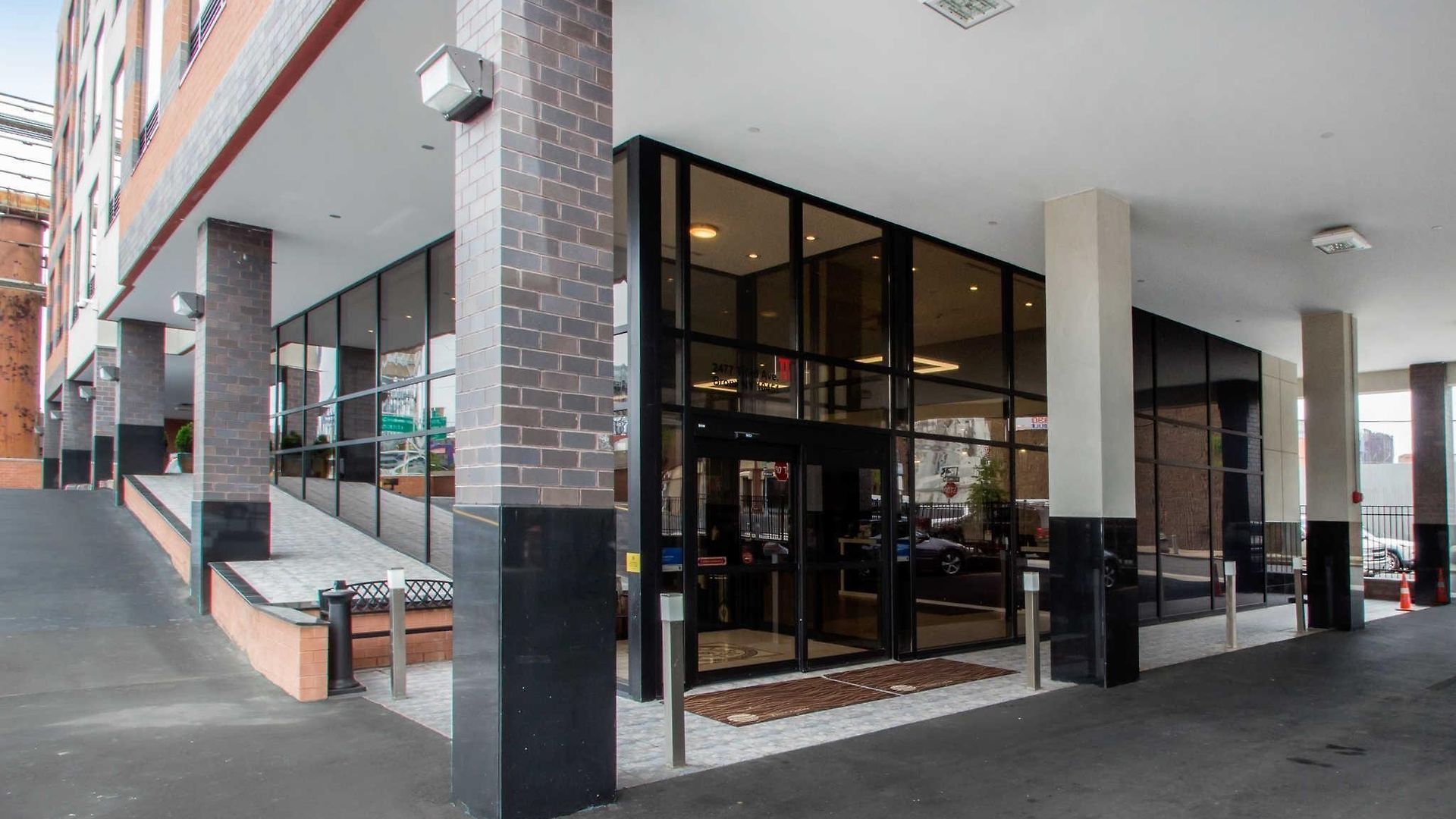 Comfort & Near Stadium Hotel 4*