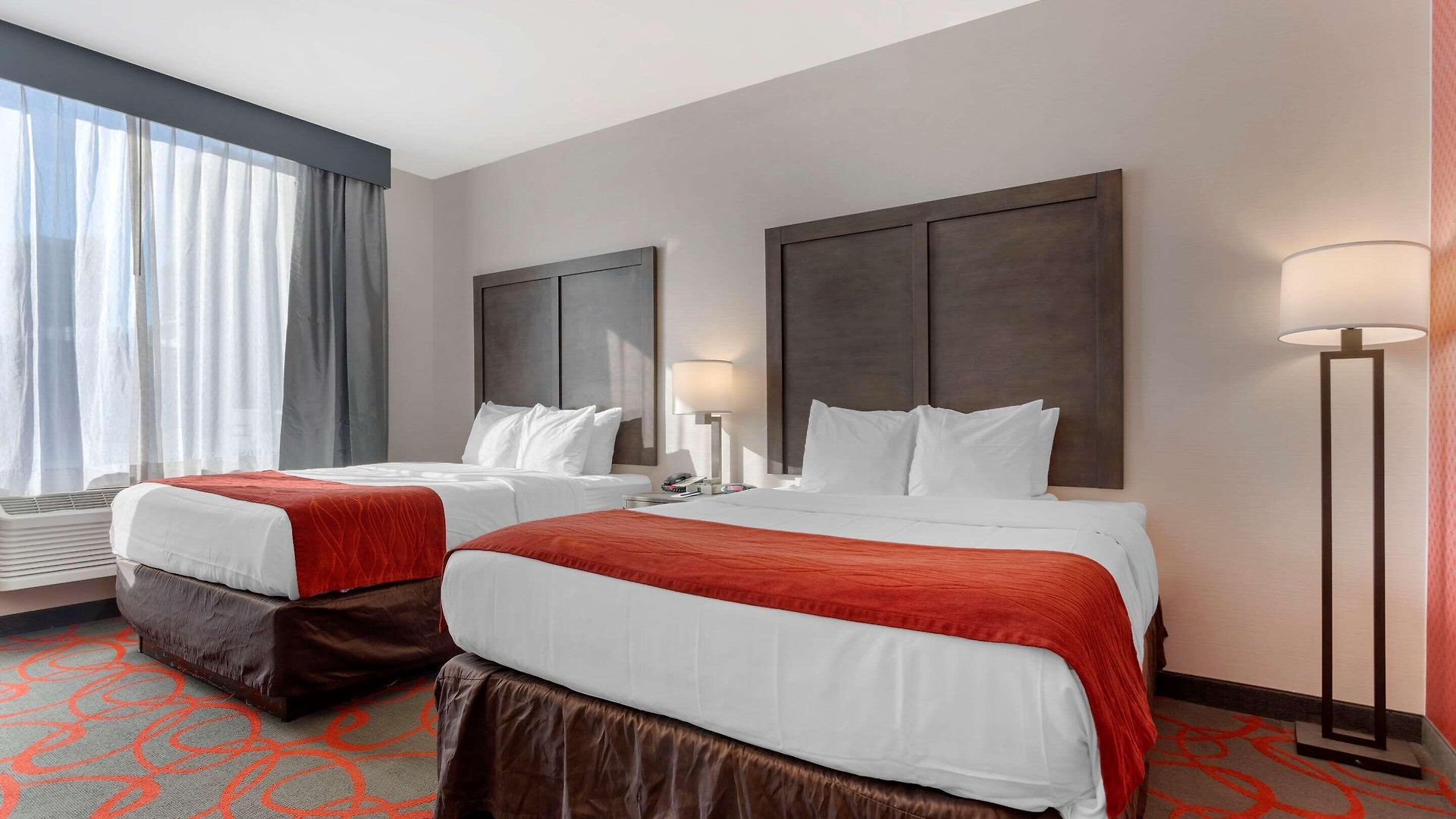 Hotel Comfort & Near Stadium