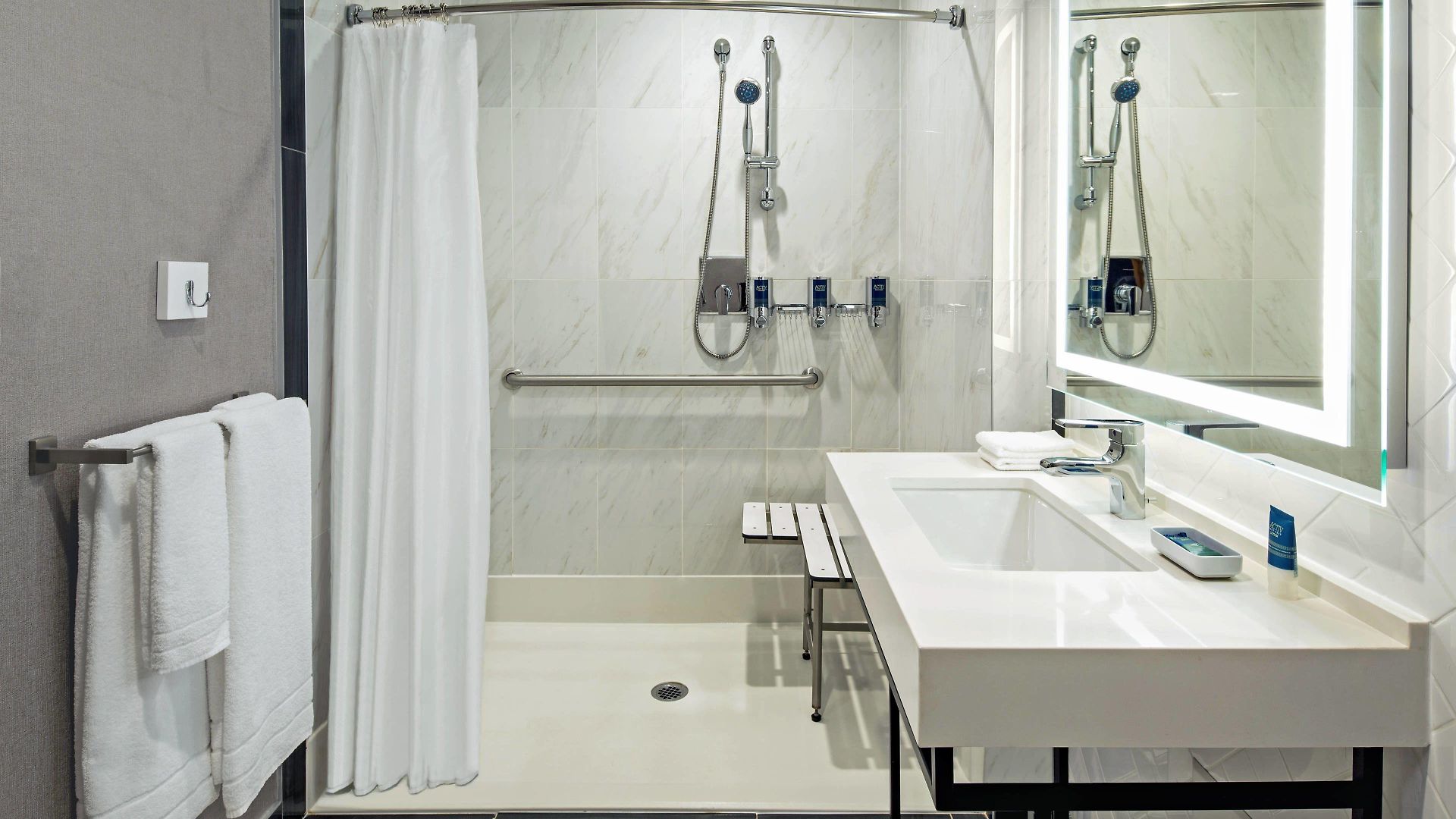 Four Points By Sheraton Manhattan Midtown West