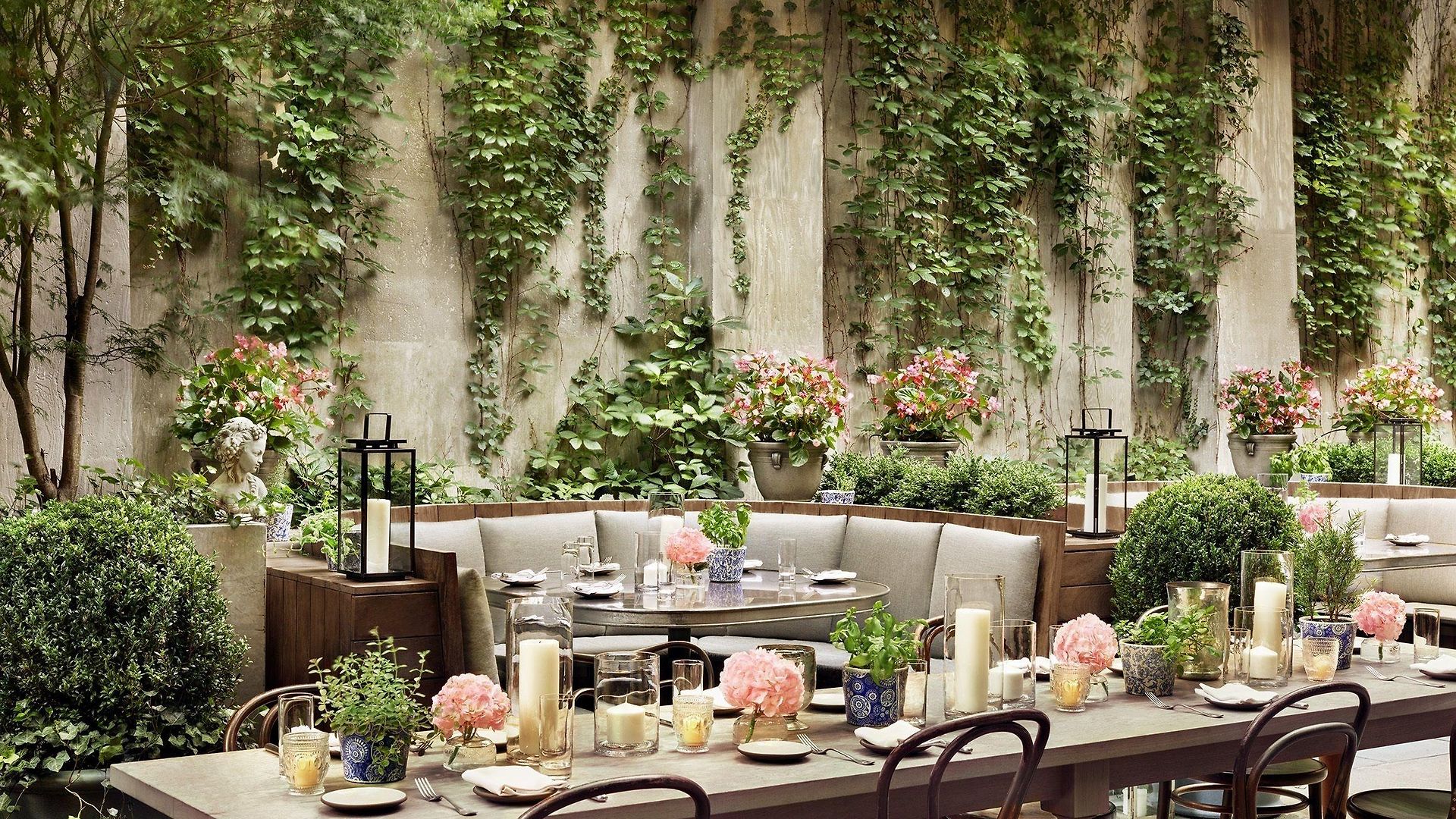 Public, An Ian Schrager