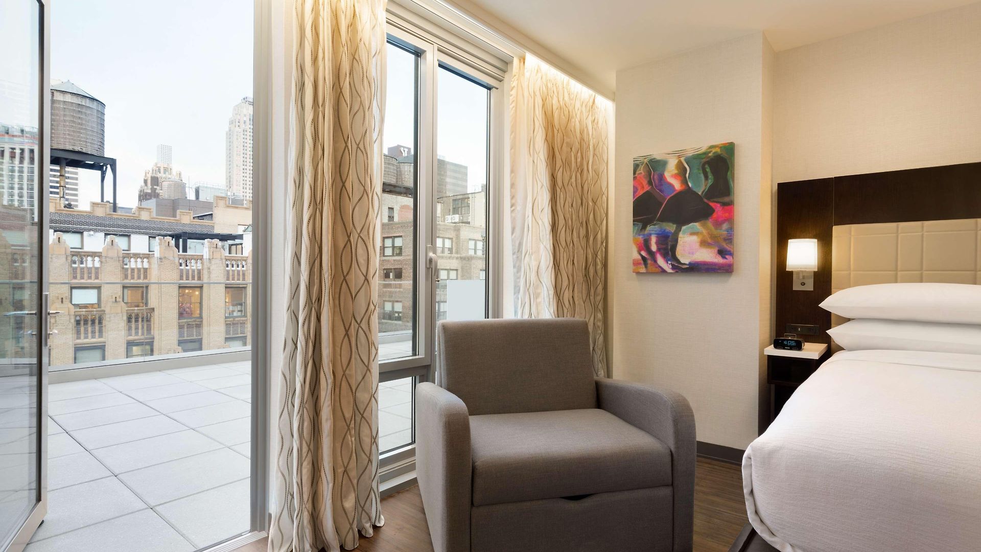 Hotel Newly Renovated Embassy By Hilton Manhattan Times Square New York