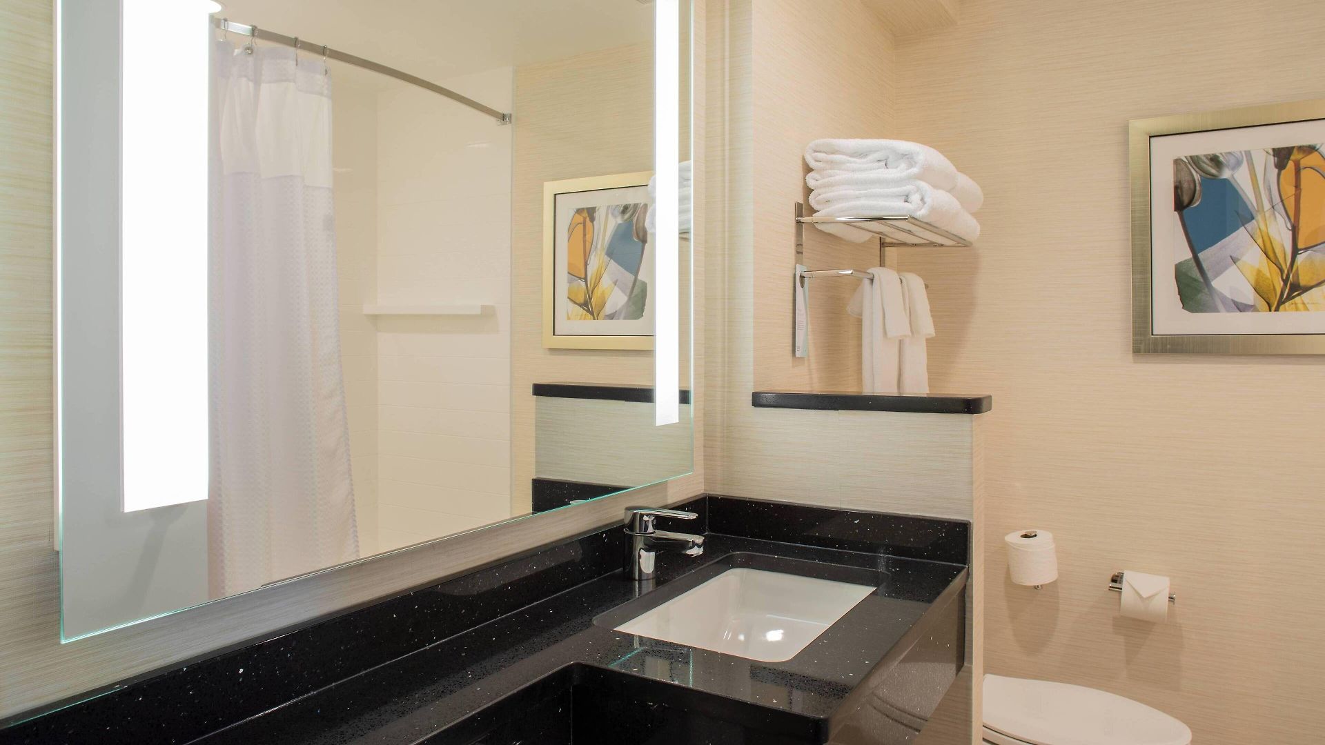 Fairfield & By Marriott Queens/fresh Meadows