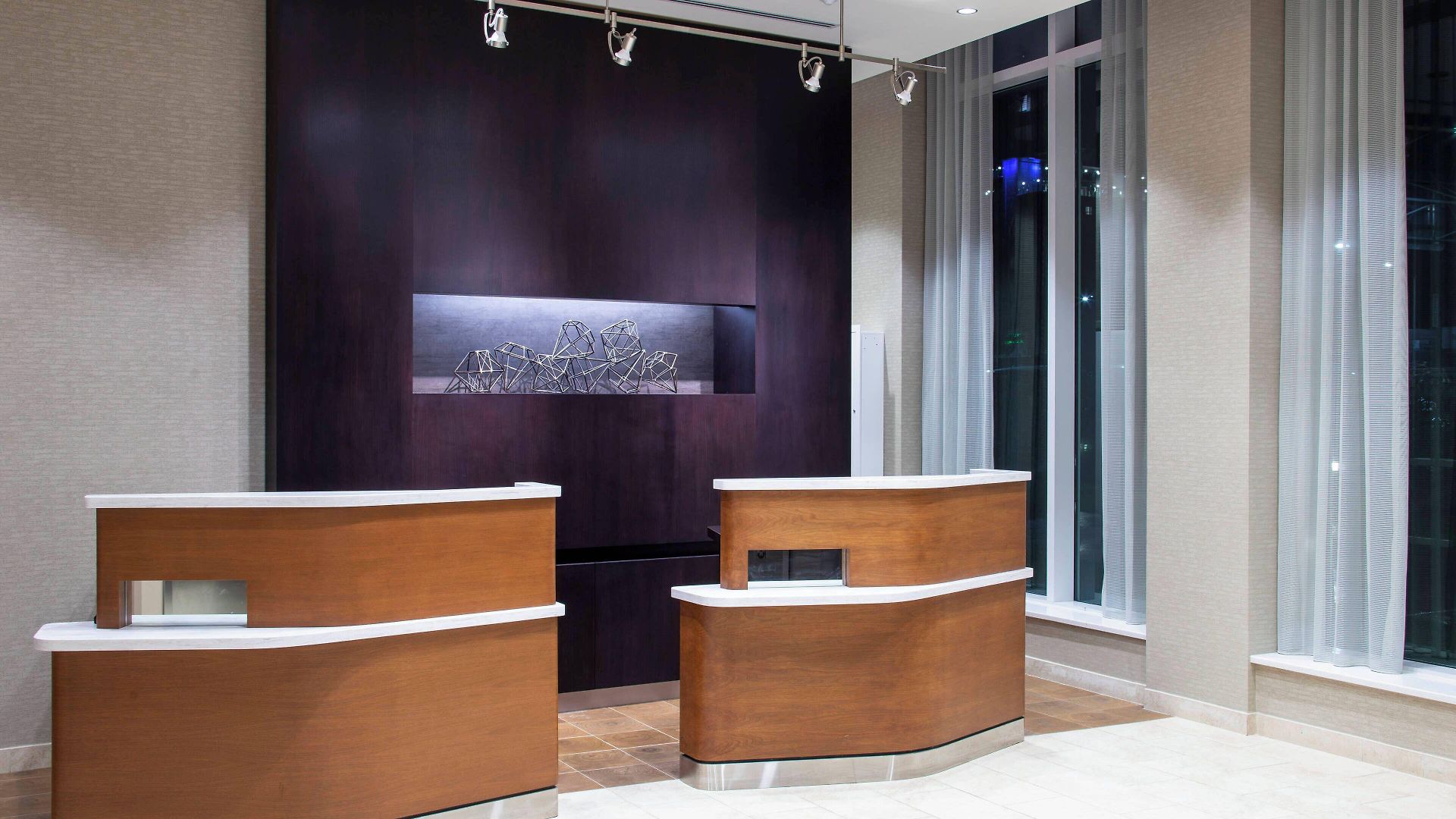 Hotel Courtyard By Marriott Queens/fresh Meadows
