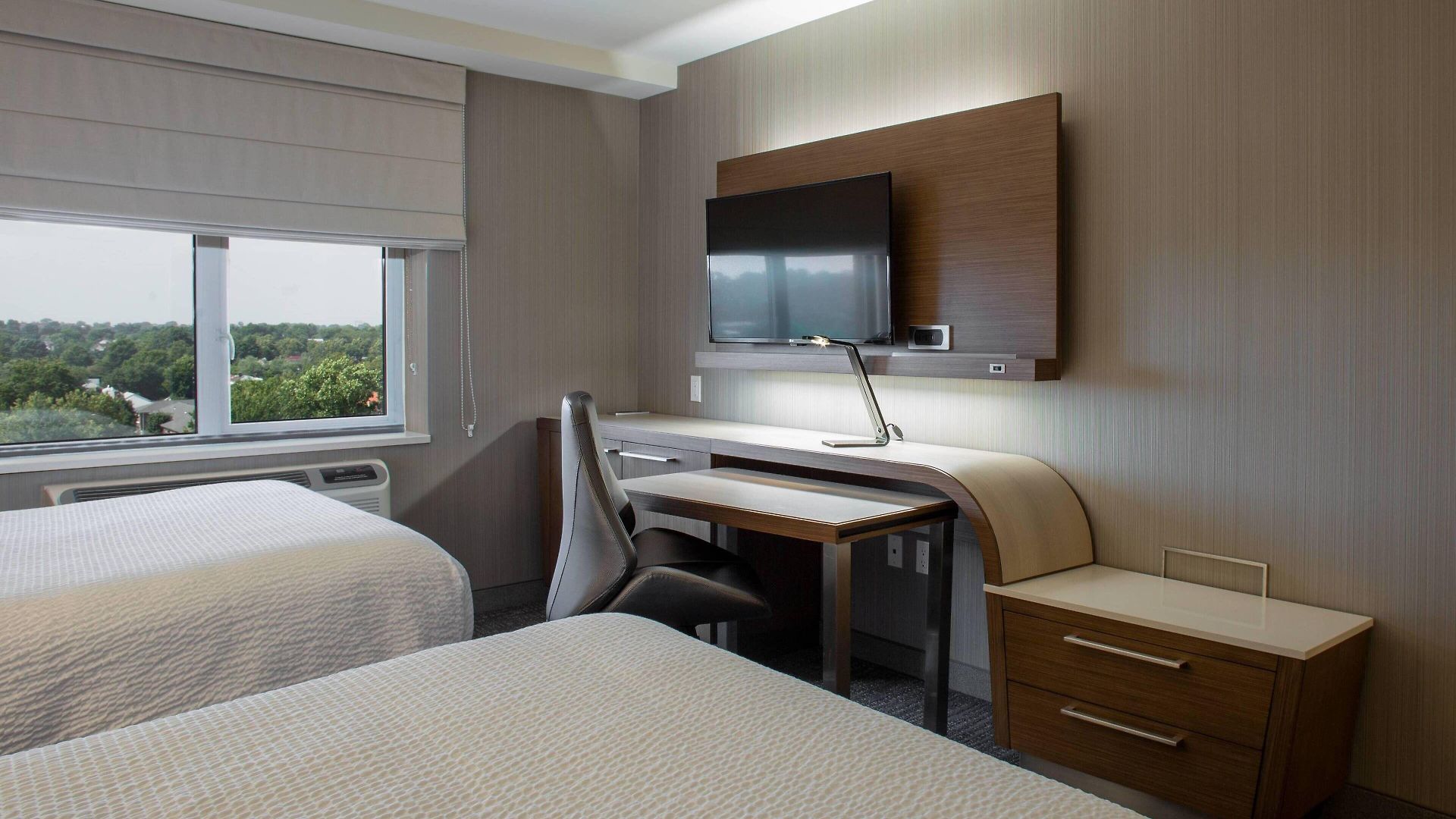 Hotel Courtyard By Marriott Queens/fresh Meadows 3*