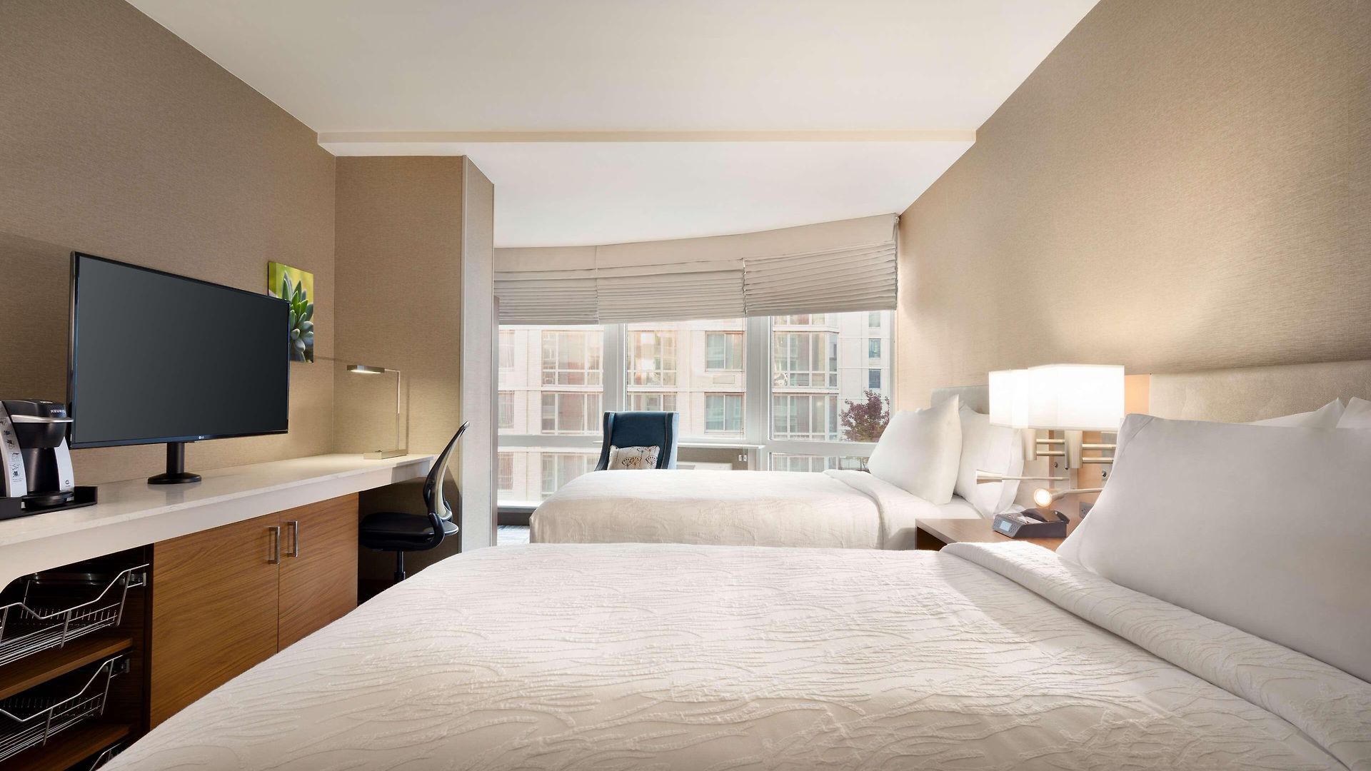 Hilton Garden Times Square South 3*