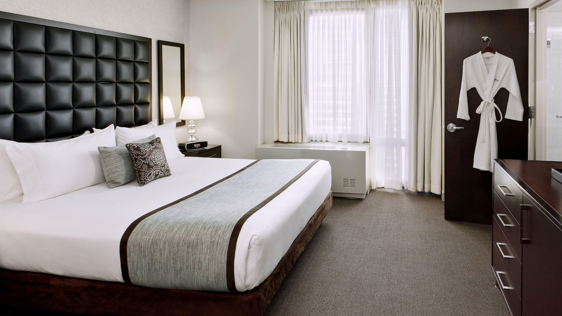 Distrikt City, Tapestry Collection By Hilton