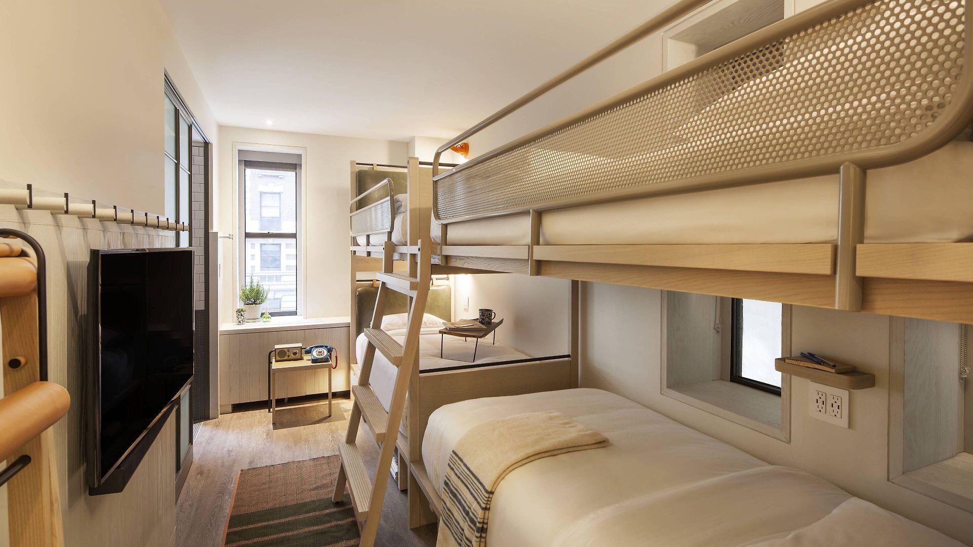 Hotel Moxy Nyc Times Square