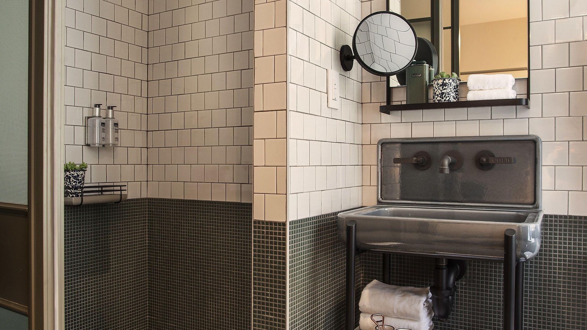 Moxy Nyc Times Square 3* New York
