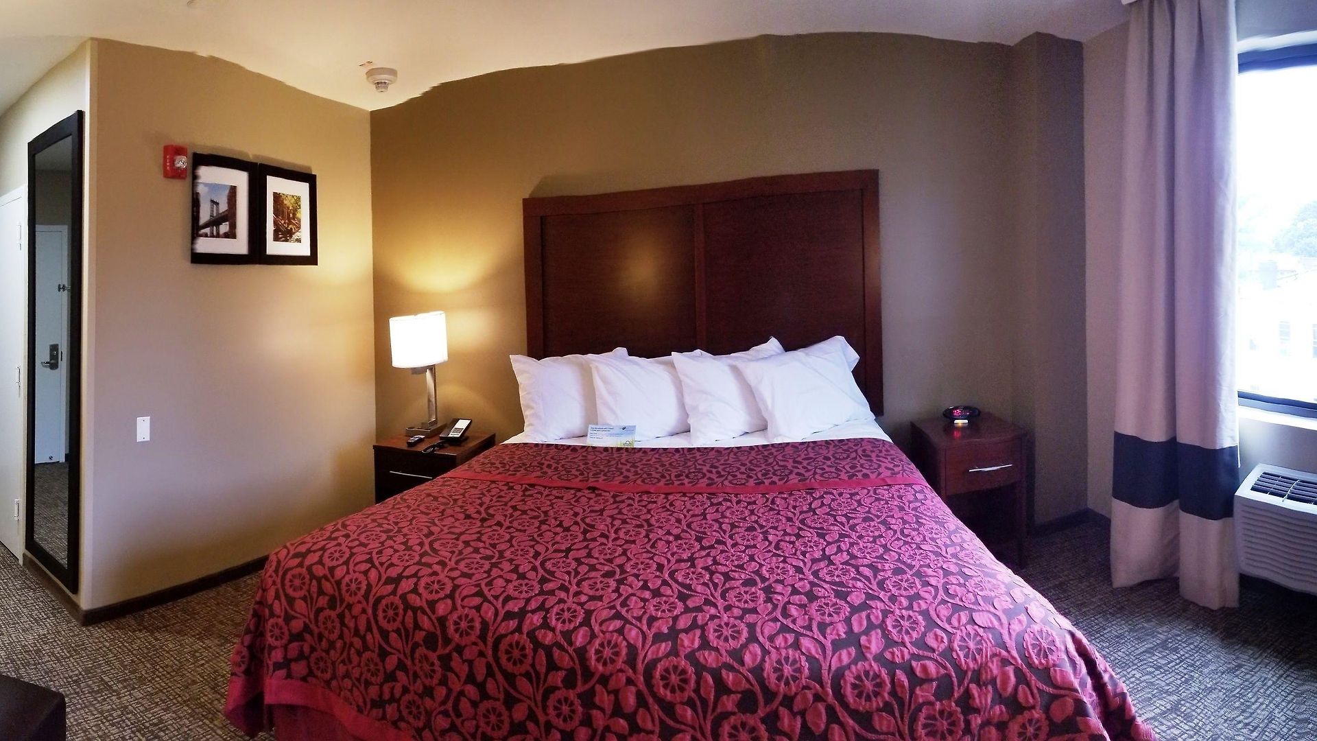 Hotel Days By Wyndham Brooklyn Marine Park