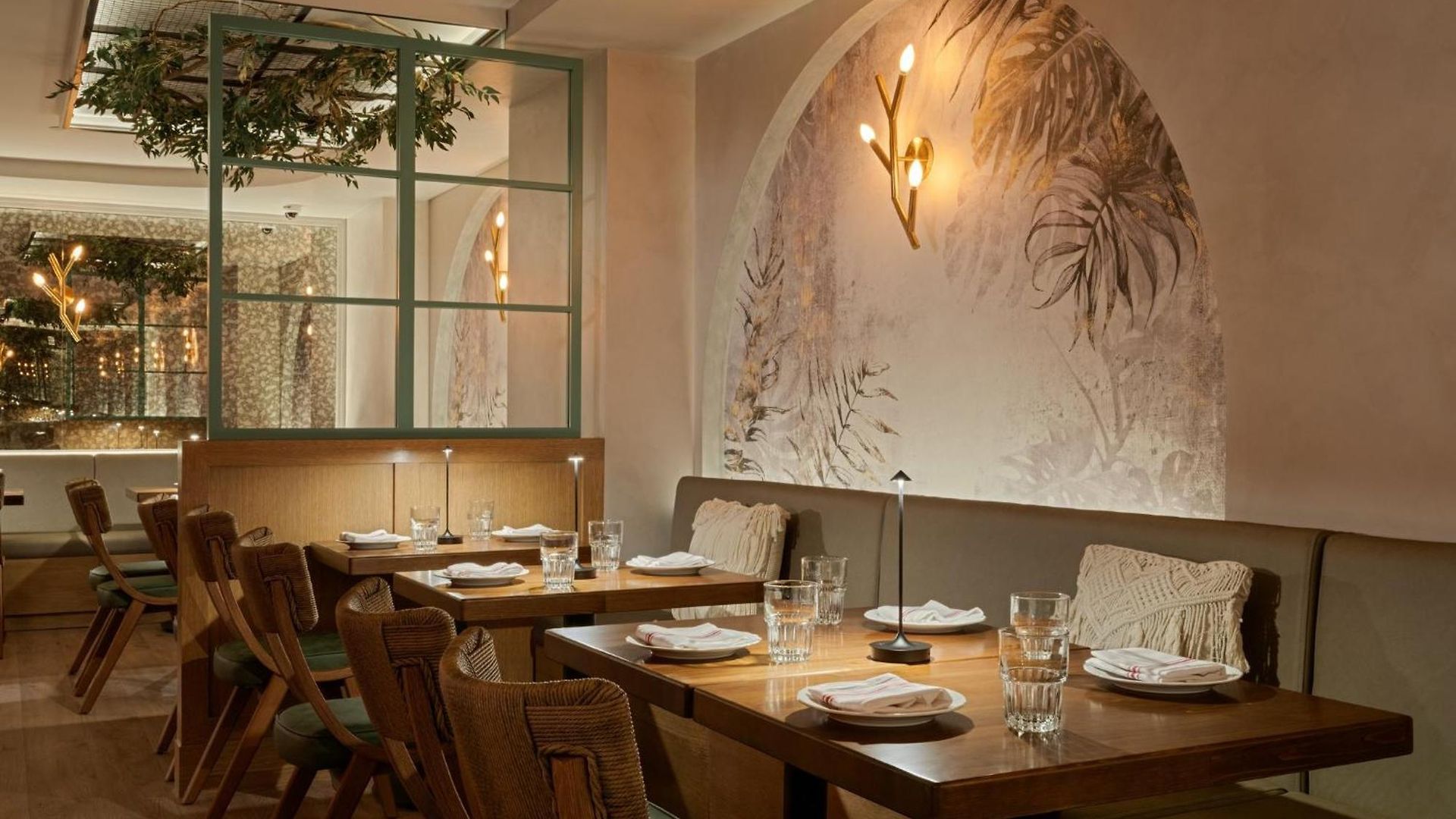 Voco Astoria By Ihg Hotel New York
