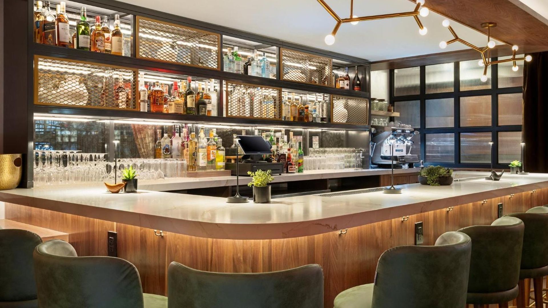 Voco Astoria By Ihg