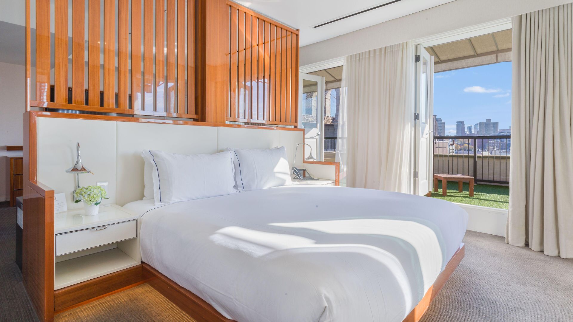 33 Hotel, City, Seaport