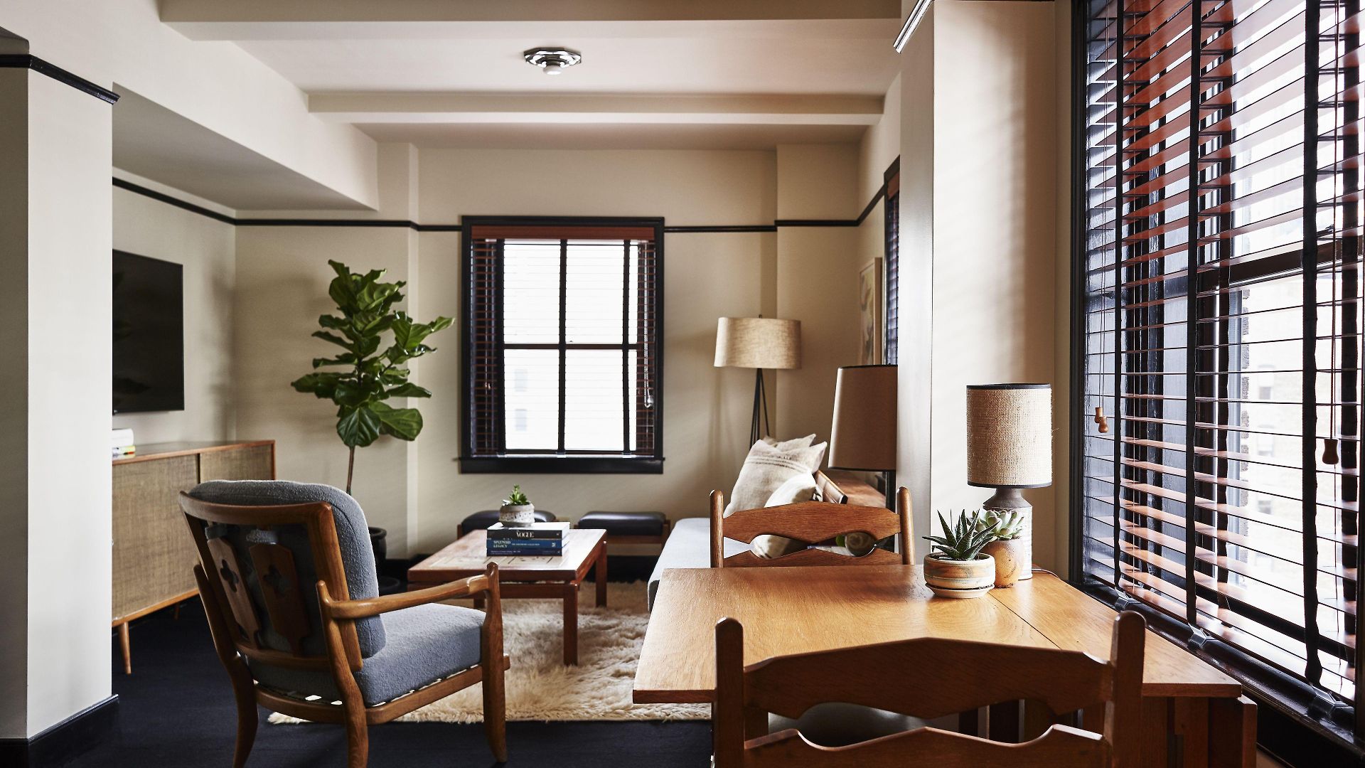 Hotel Freehand 4*