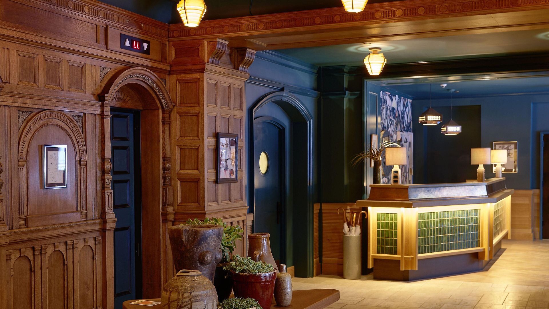 Hotel Freehand
