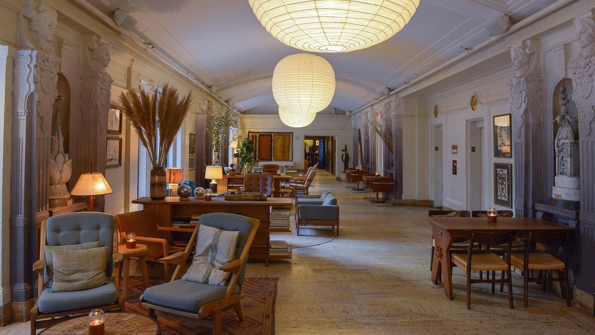 Hotel Freehand