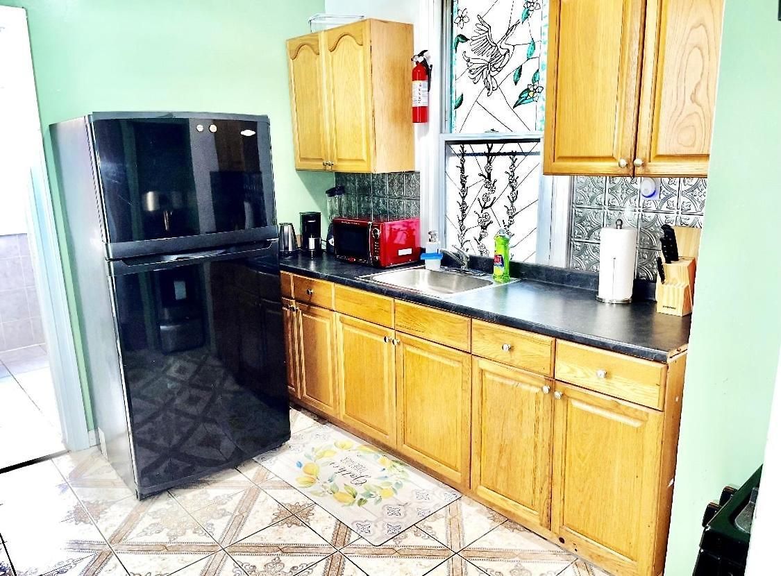 Apartment 3 Bedrooms Huge In Lic, Very Close To Manhattan