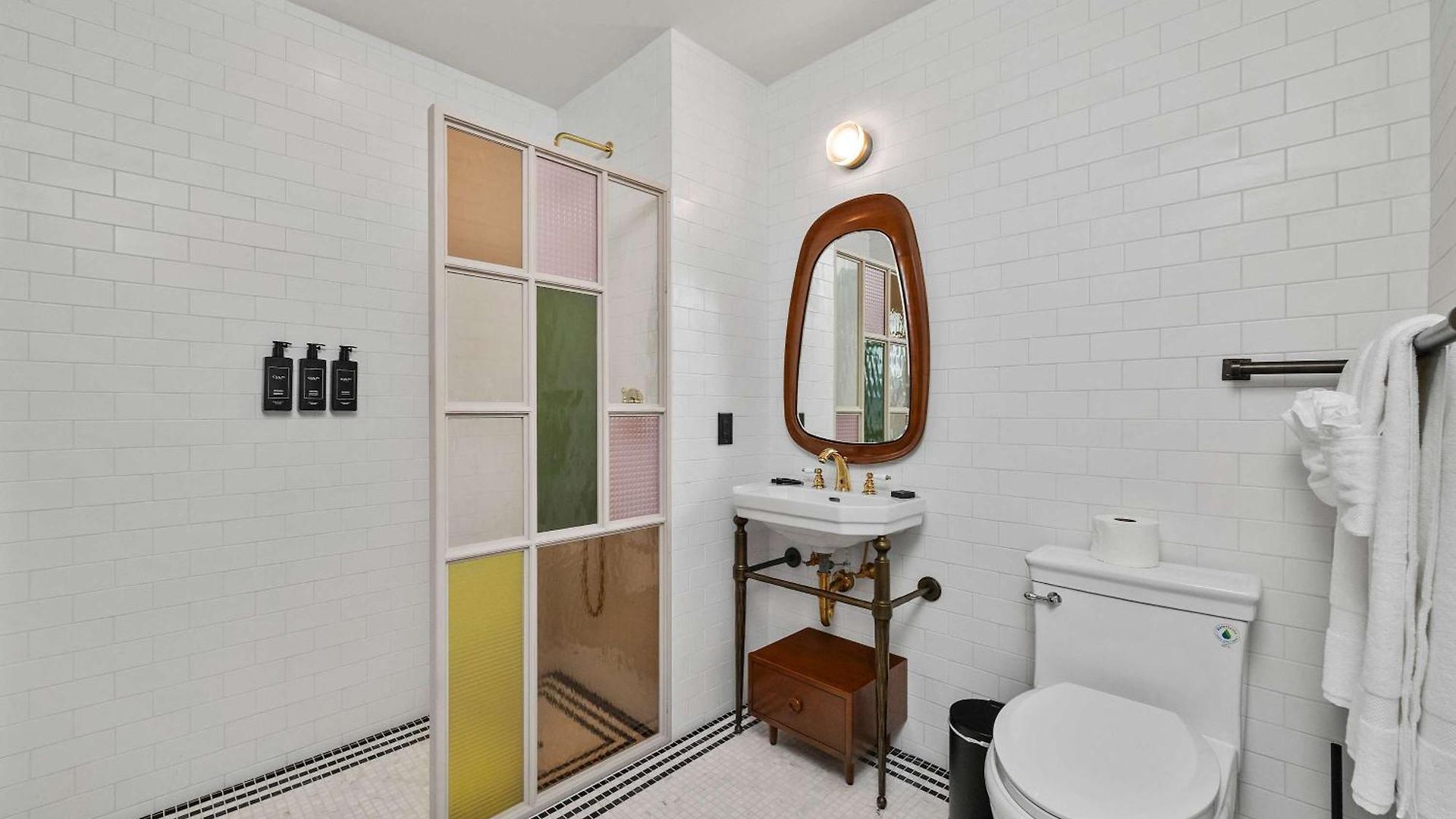 Freeman 1001 By Rove Travel - With Shared Amenities * New York