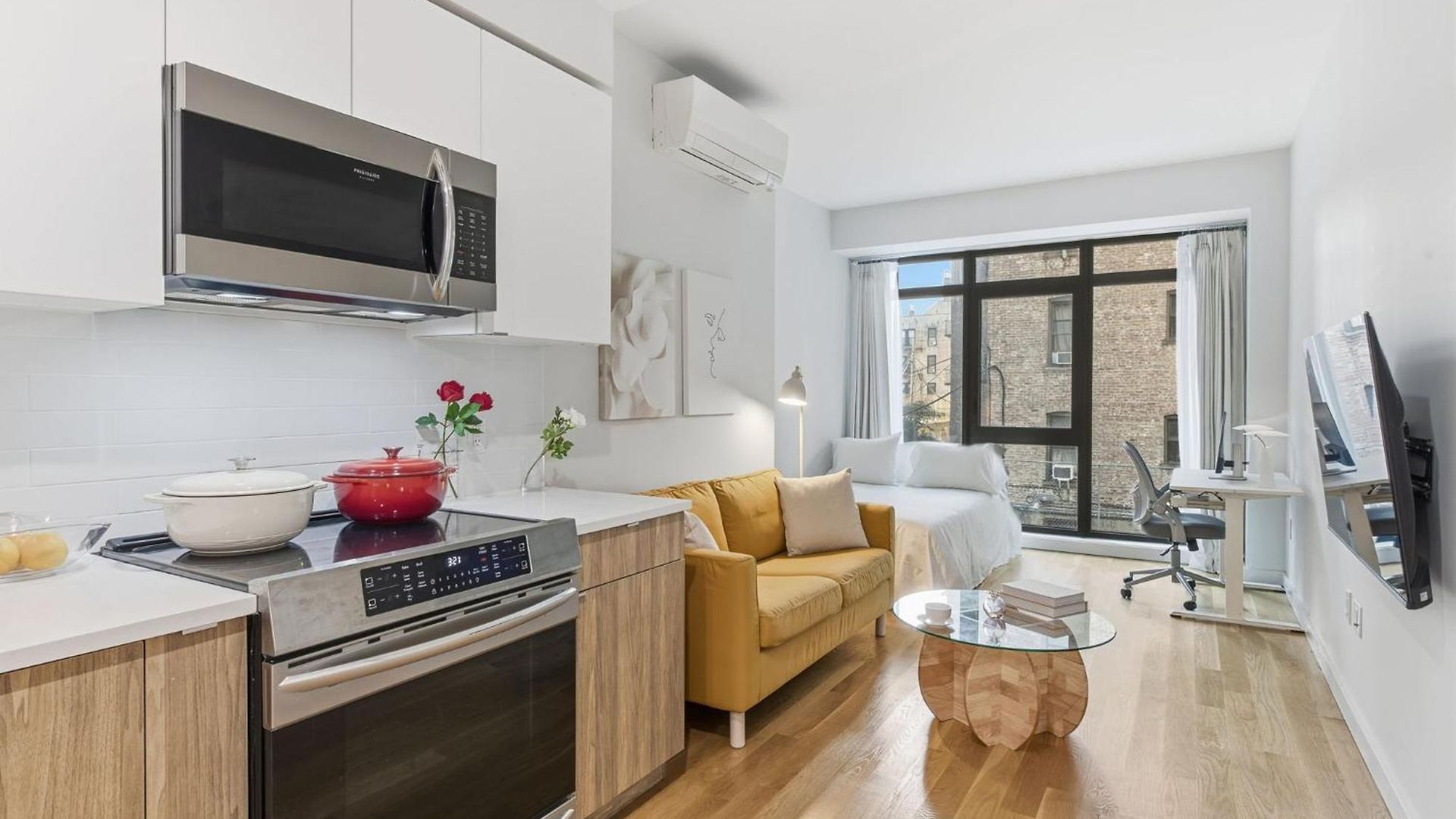 Elegant Apartment *