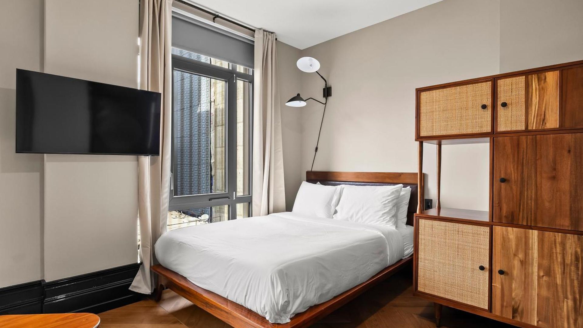 Freeman 601 By Rove With Shared Amenities Apartment *
