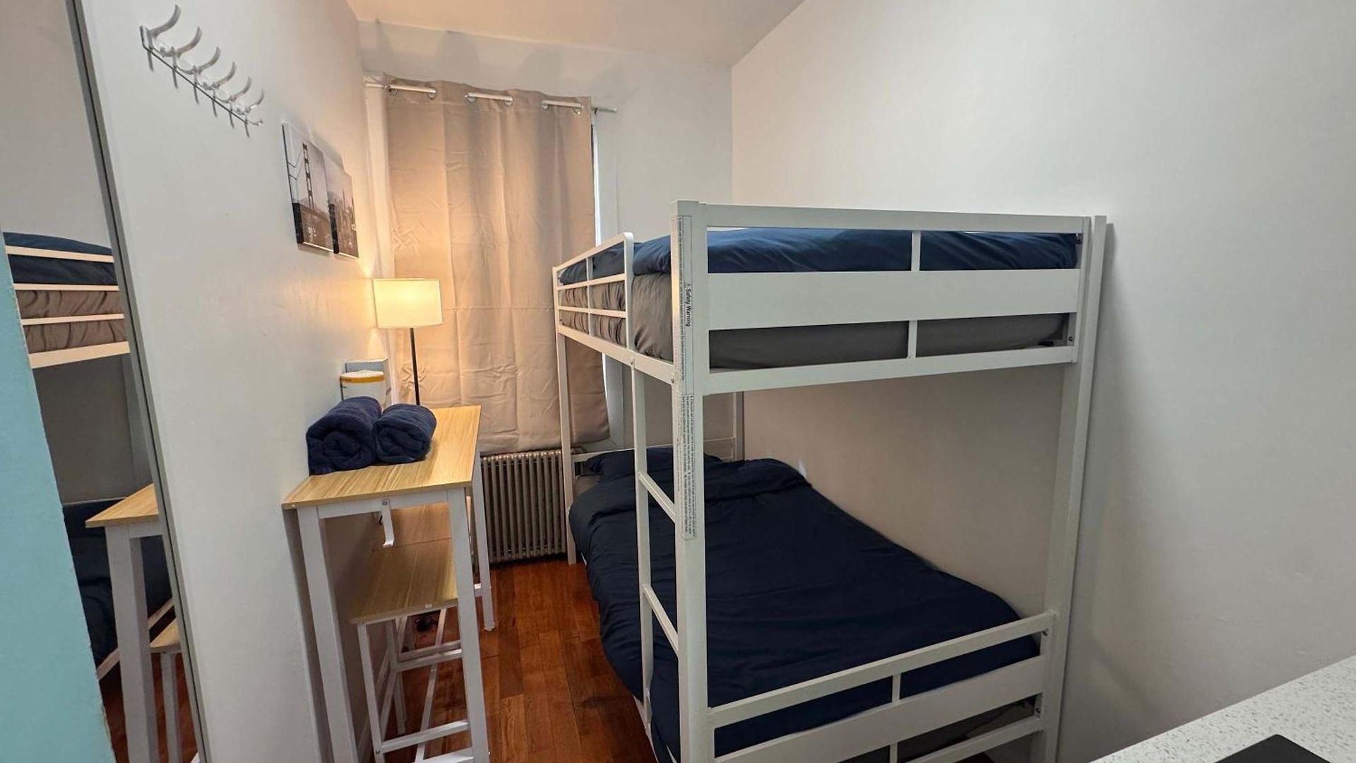 Apartment In Chelsea 2 With Kitchen - Shared Bathroom -5th Floor Walk-up