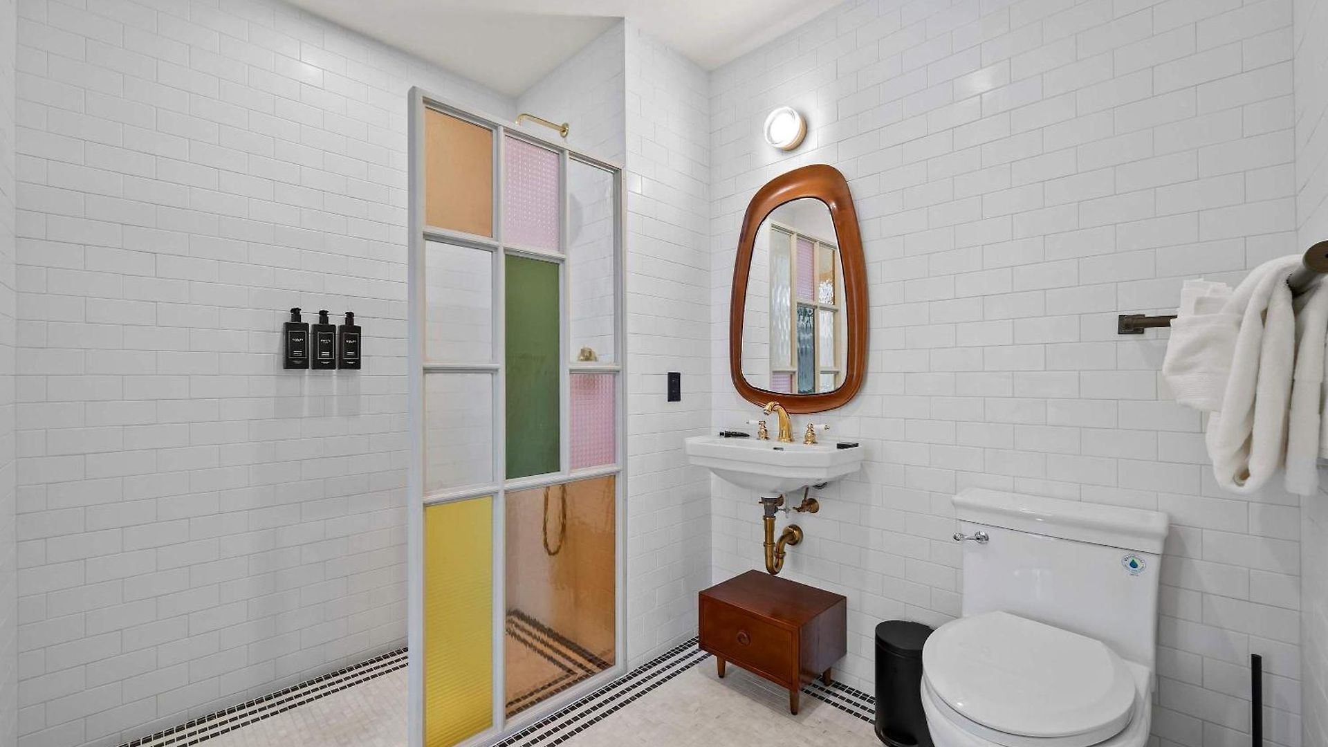 Freeman 501 By Rove Travel - With Shared Amenities * New York