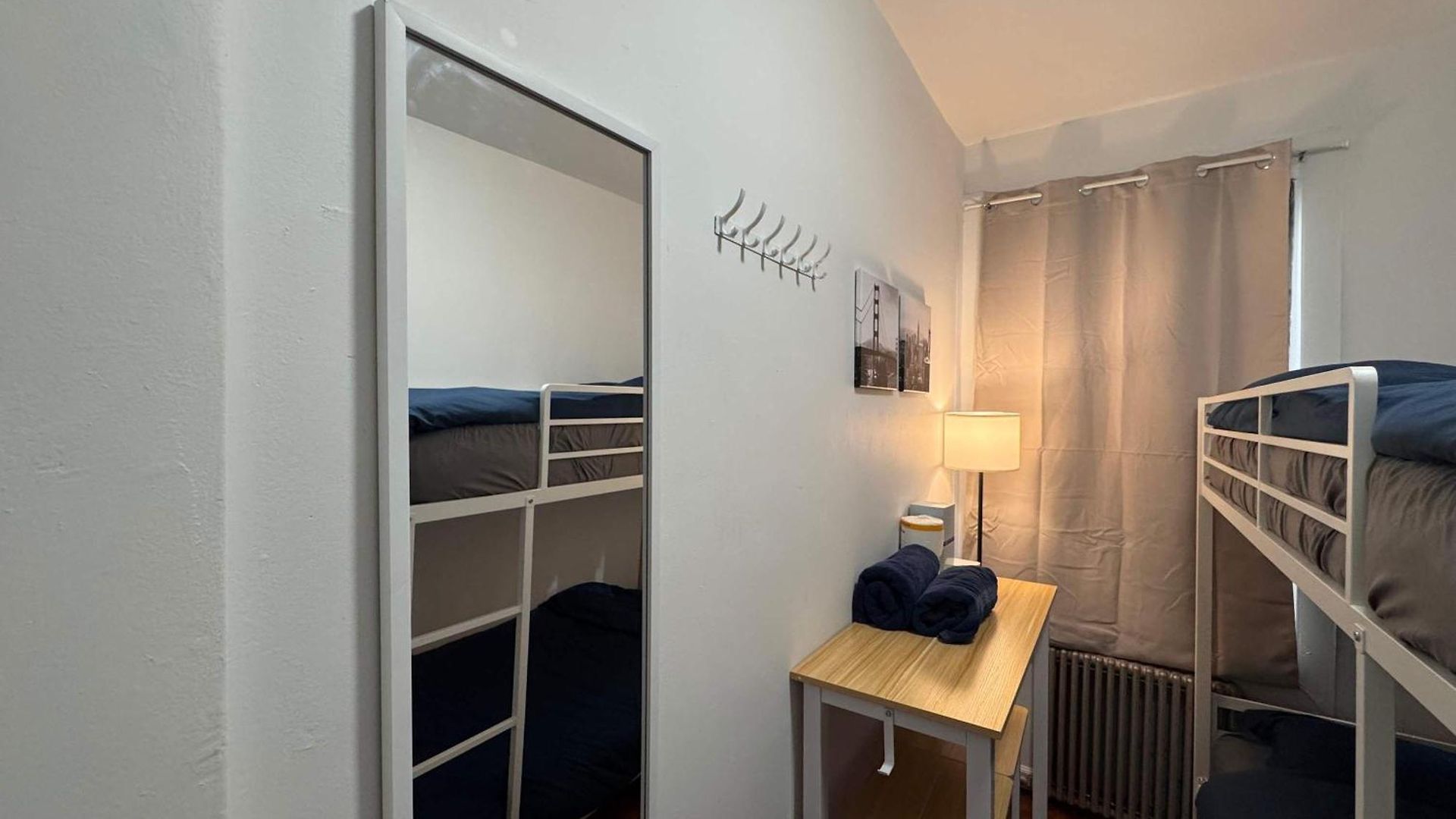 In Chelsea 2 With Kitchen - Shared Bathroom -5th Floor Walk-up * New York