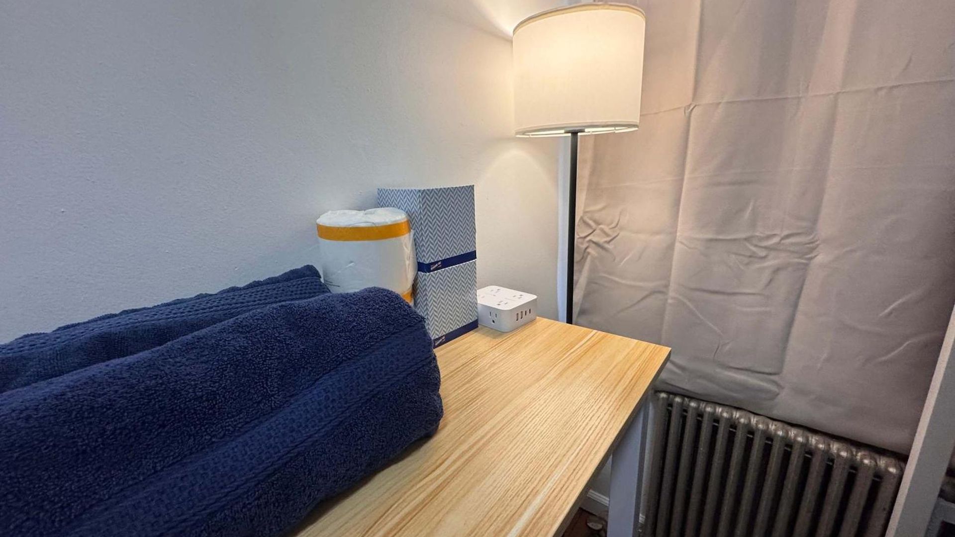 Apartment In Chelsea 2 With Kitchen - Shared Bathroom -5th Floor Walk-up New York