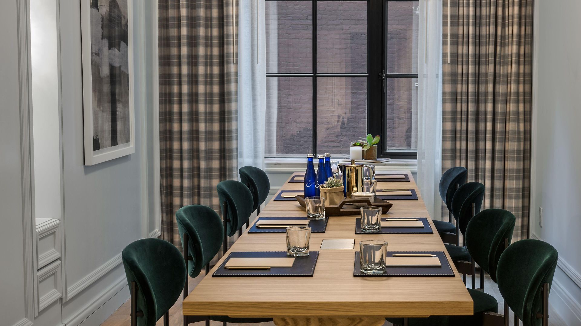 Merrion Row And Public House 4*