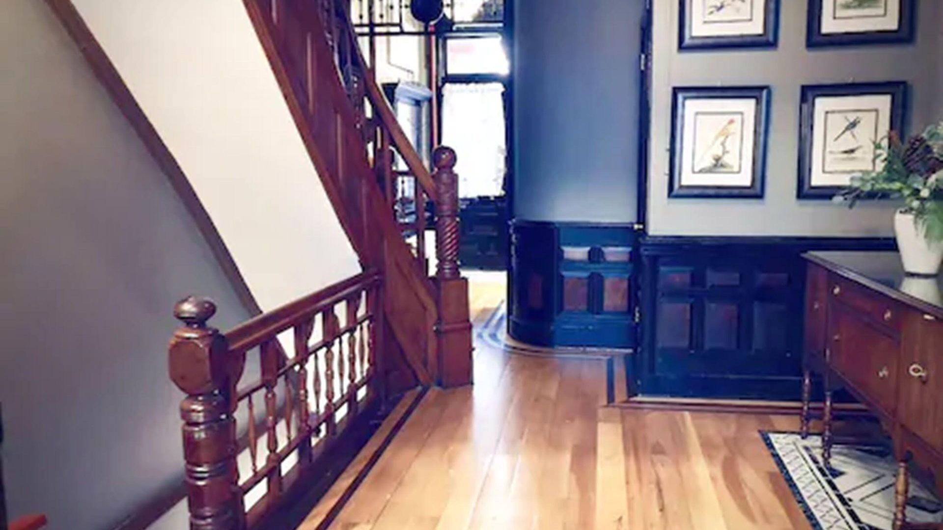 Northern Lights Mansion Bed & Breakfast 4*