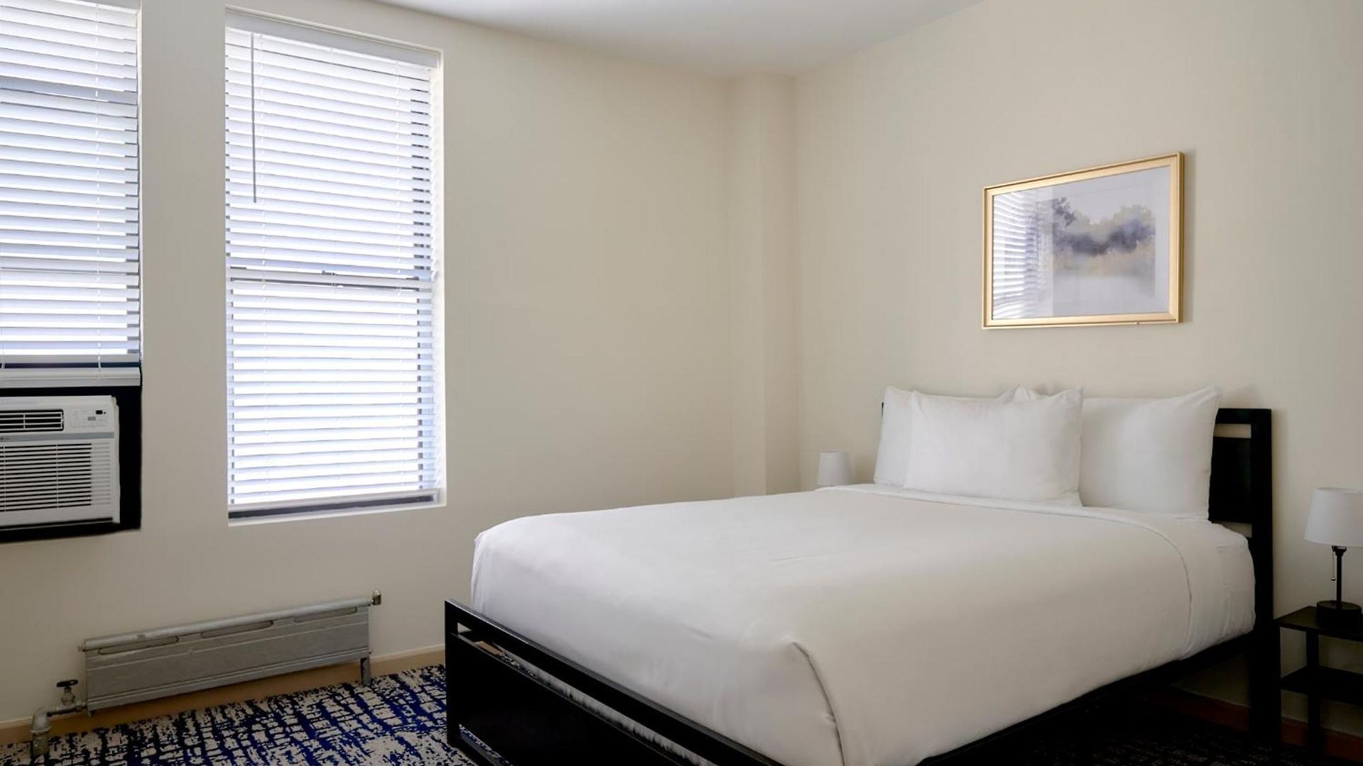 Night Broadway Hotel 3*