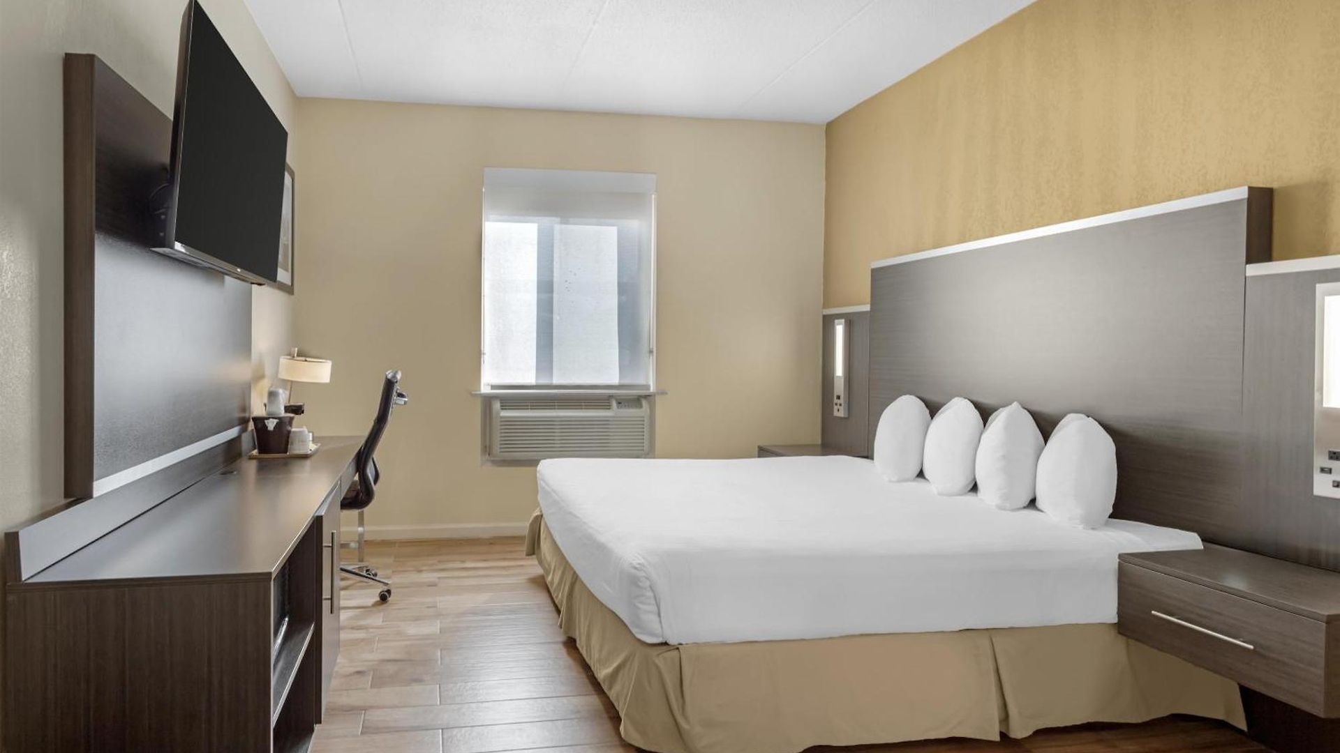 Western Jamaica Hotel
