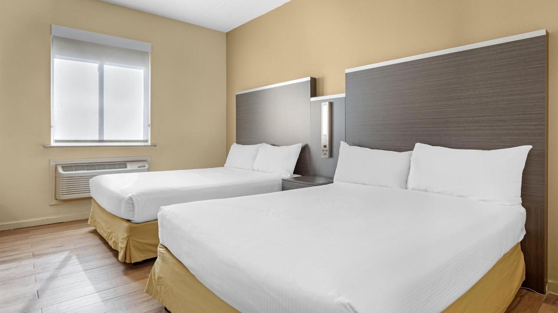 Hotel Western Jamaica New York