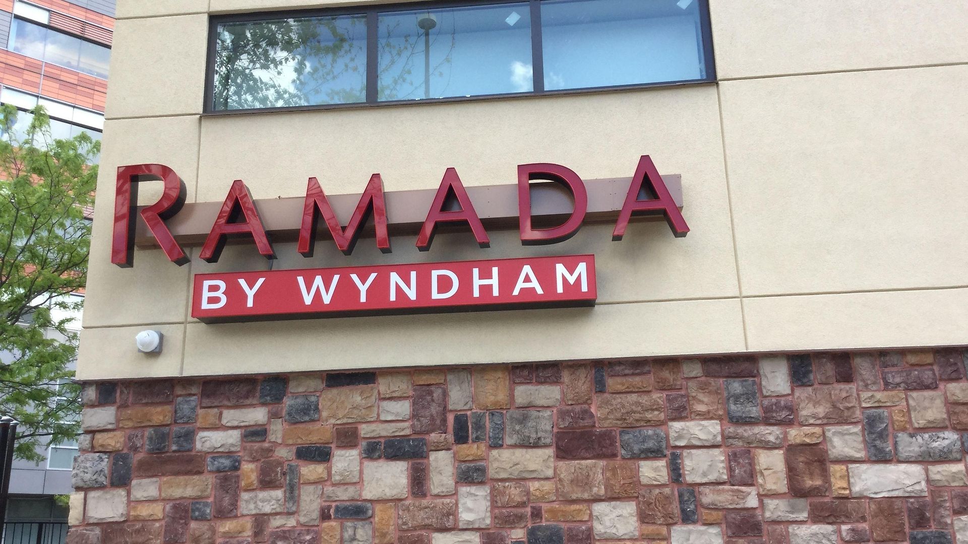 Ramada By Wyndham Bronx Terminal Hotel New York