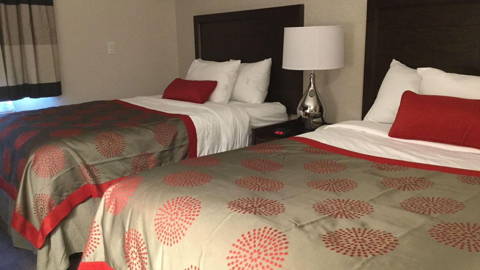 Hotel Ramada By Wyndham Bronx Terminal