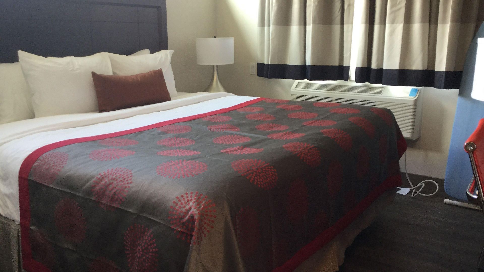 Ramada By Wyndham Bronx Terminal Hotel